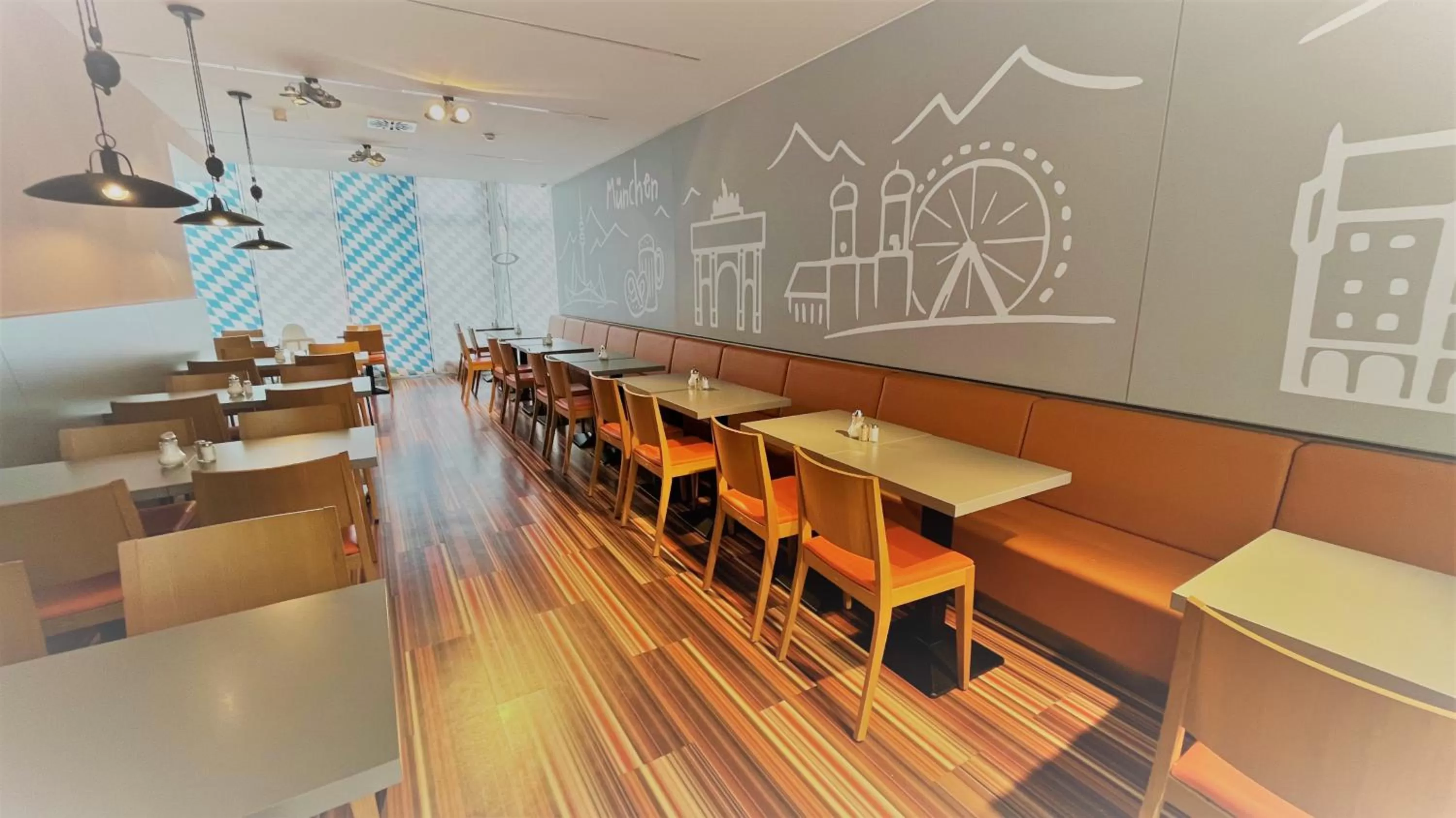 Breakfast, Restaurant/Places to Eat in Styles Hotel München Messe