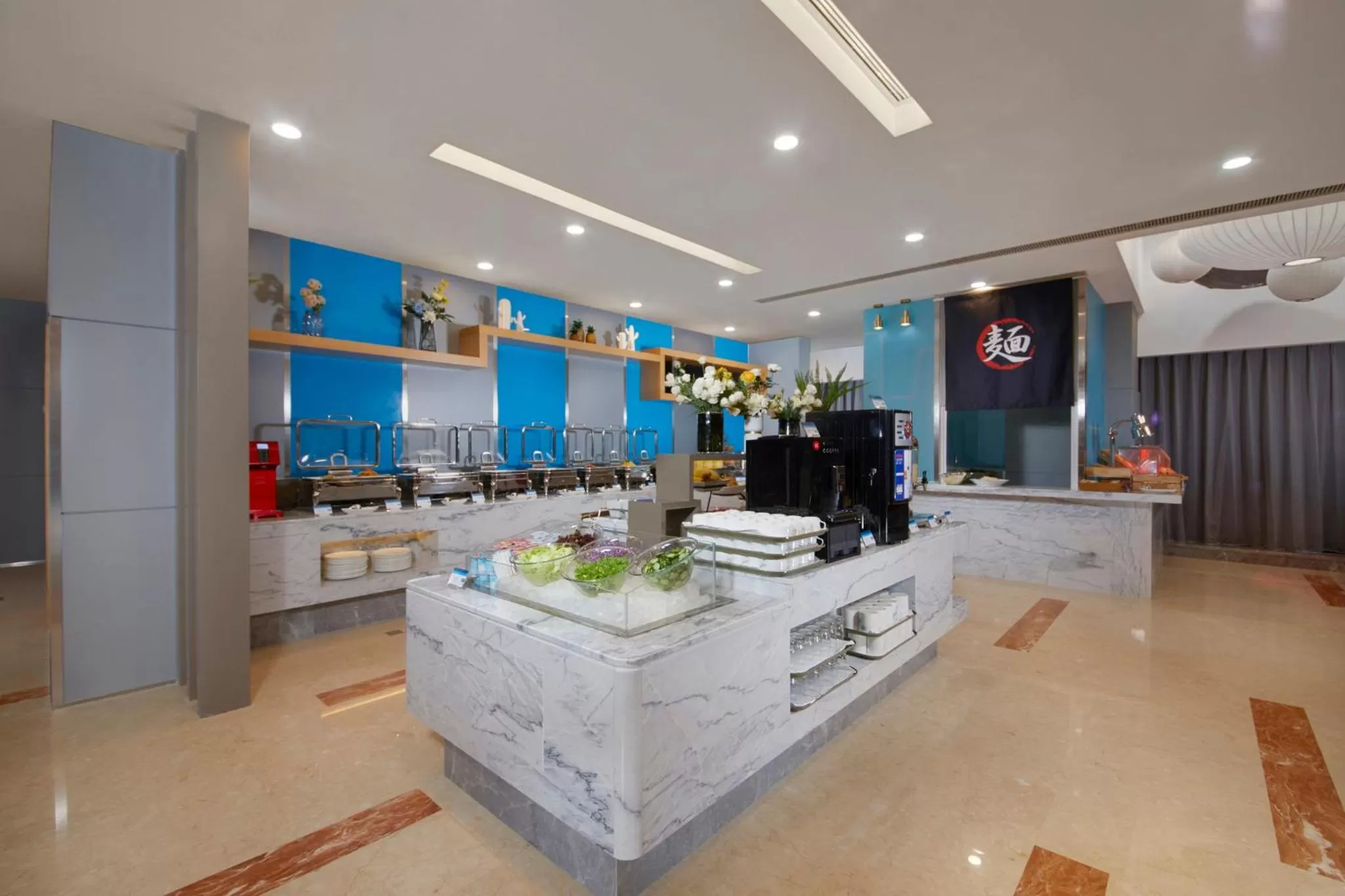 Breakfast in Holiday Inn Express Zhengzhou Zhengdong by IHG