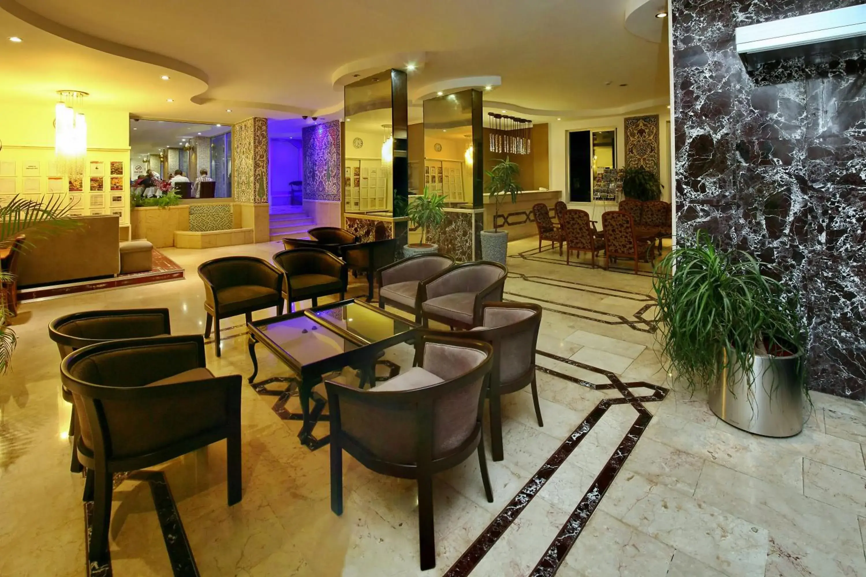 Lobby or reception, Lounge/Bar in Kleopatra Celine Hotel