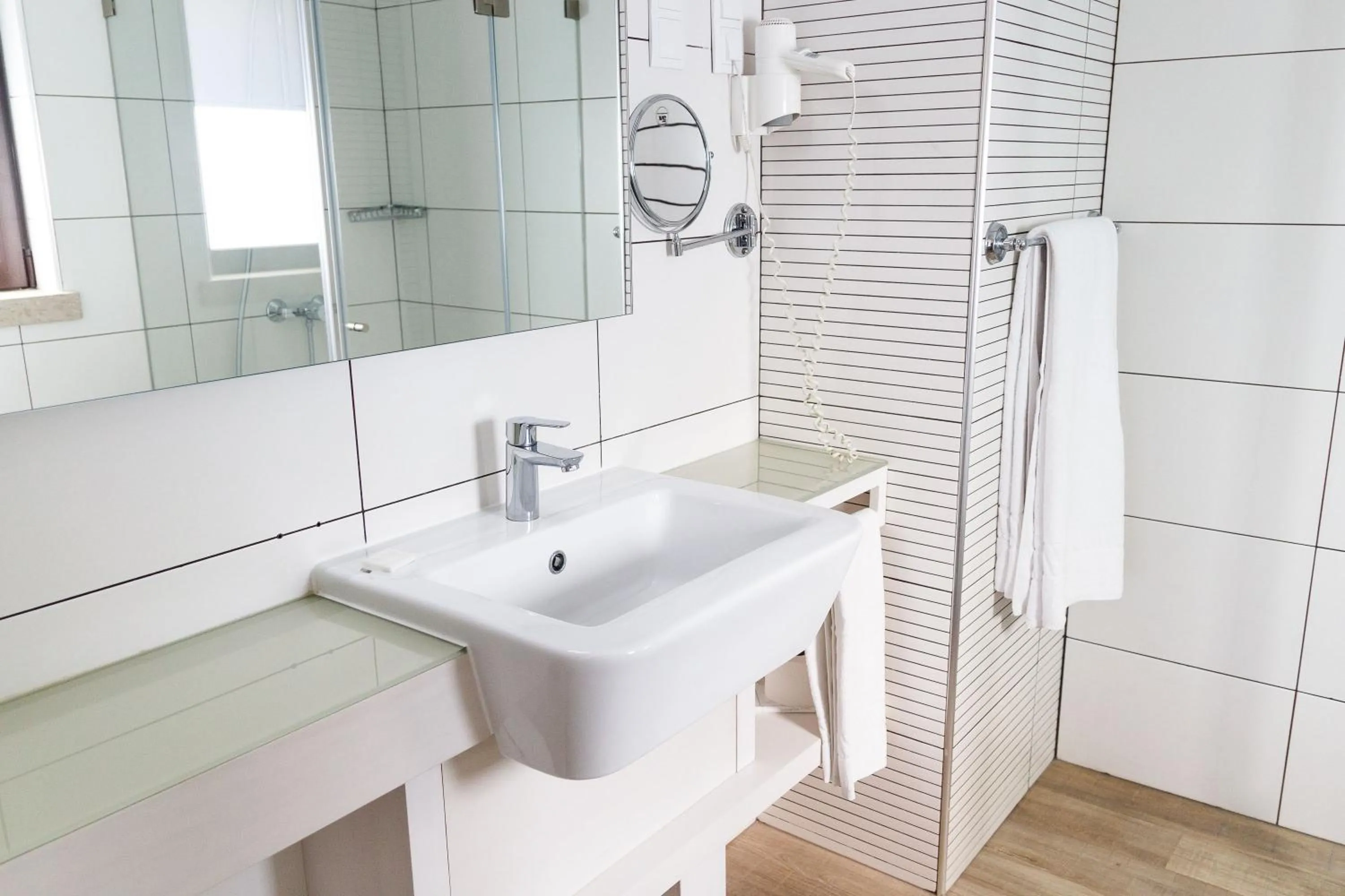 Bathroom in Boutique Hotel Casa do Outeiro - Arts & Crafts