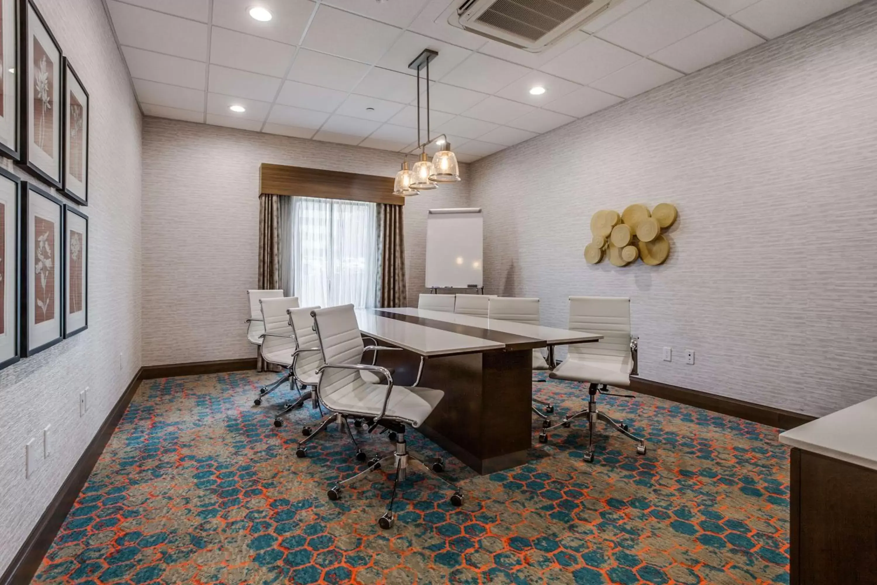 Meeting/conference room in Hampton Inn & Suites Dallas-Central Expy/North Park Area