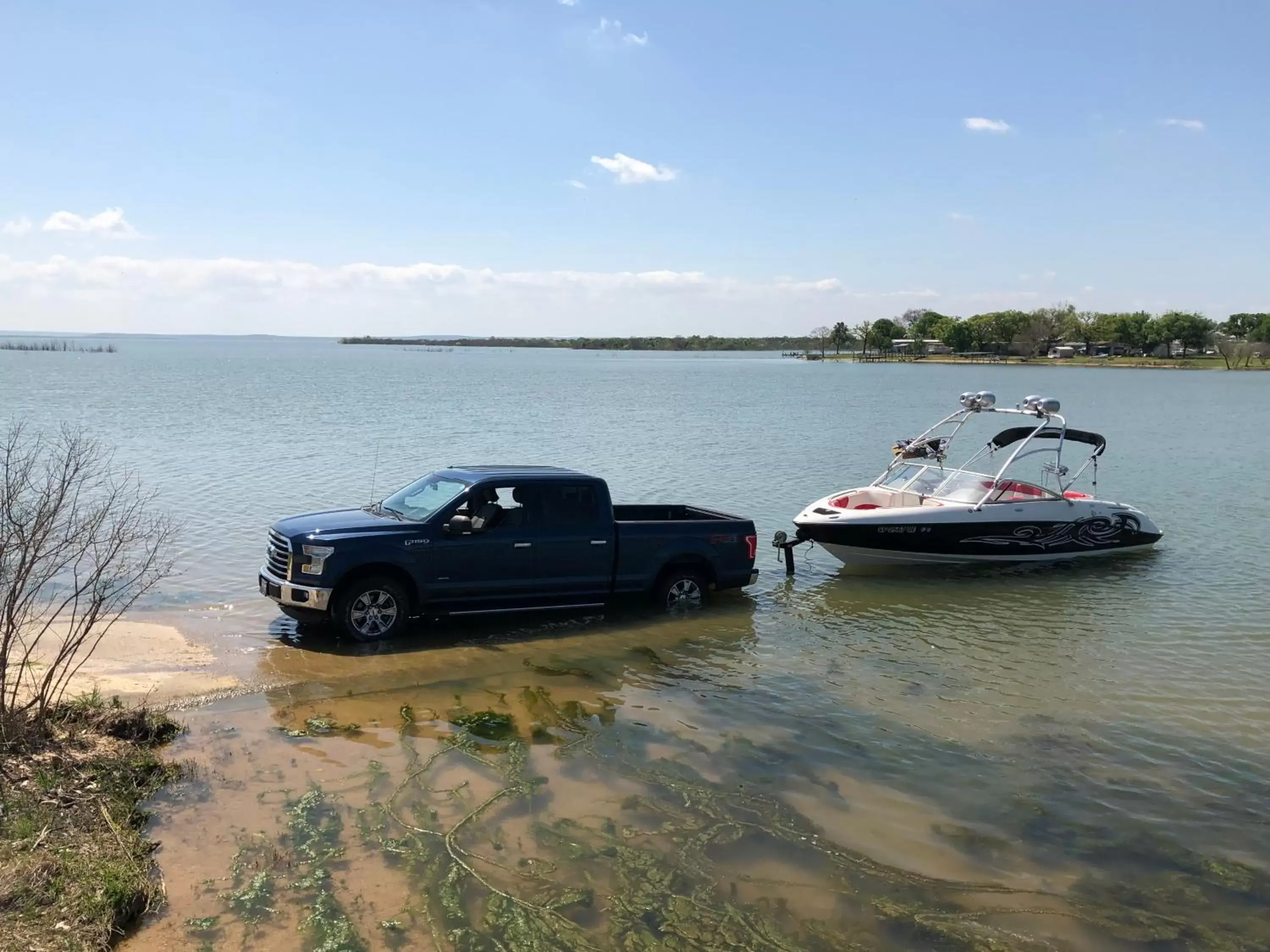 Activities in Oasis Lake Buchanan