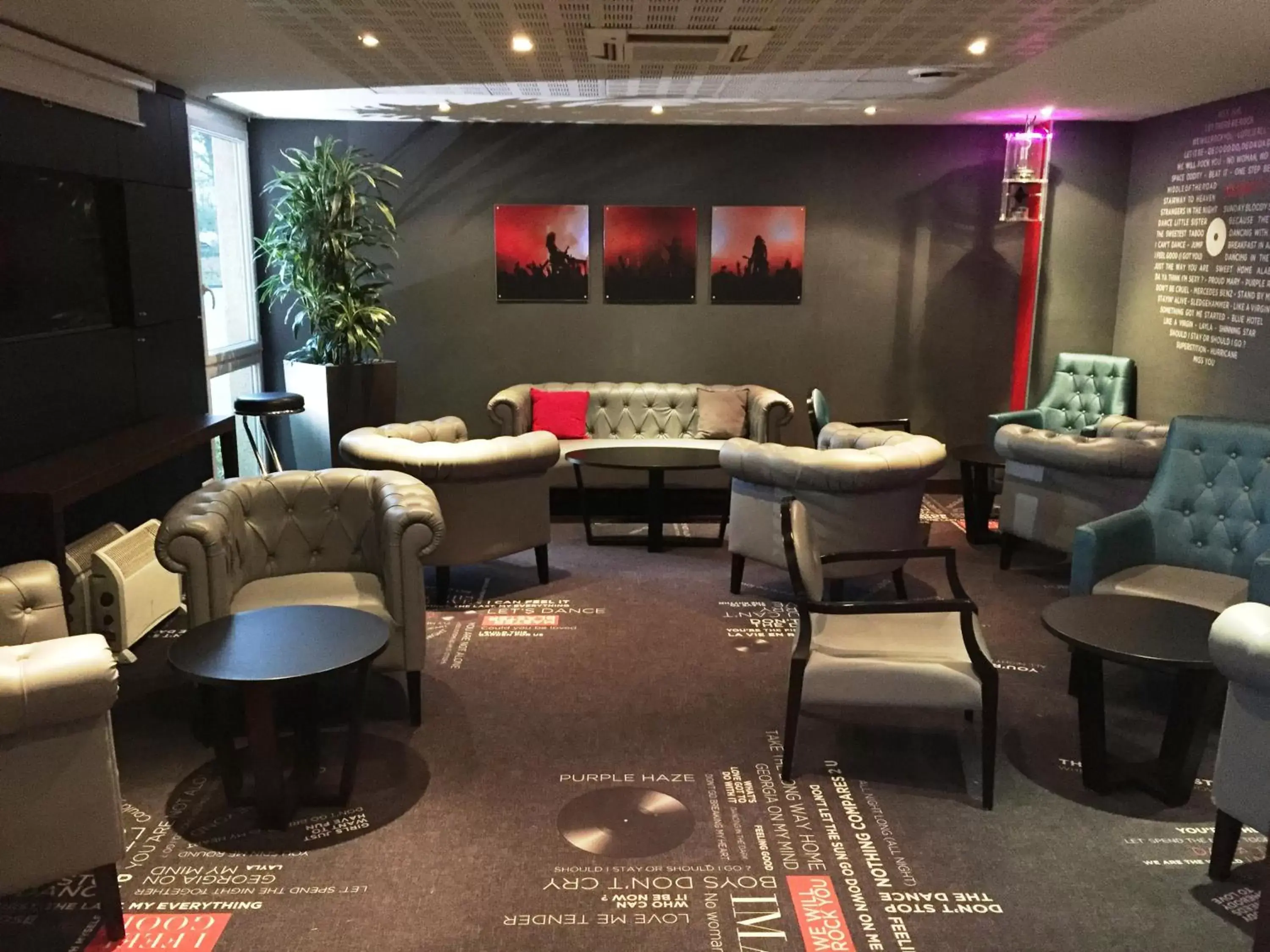 Lounge or bar, Lounge/Bar in Best Western Paris Saint Quentin