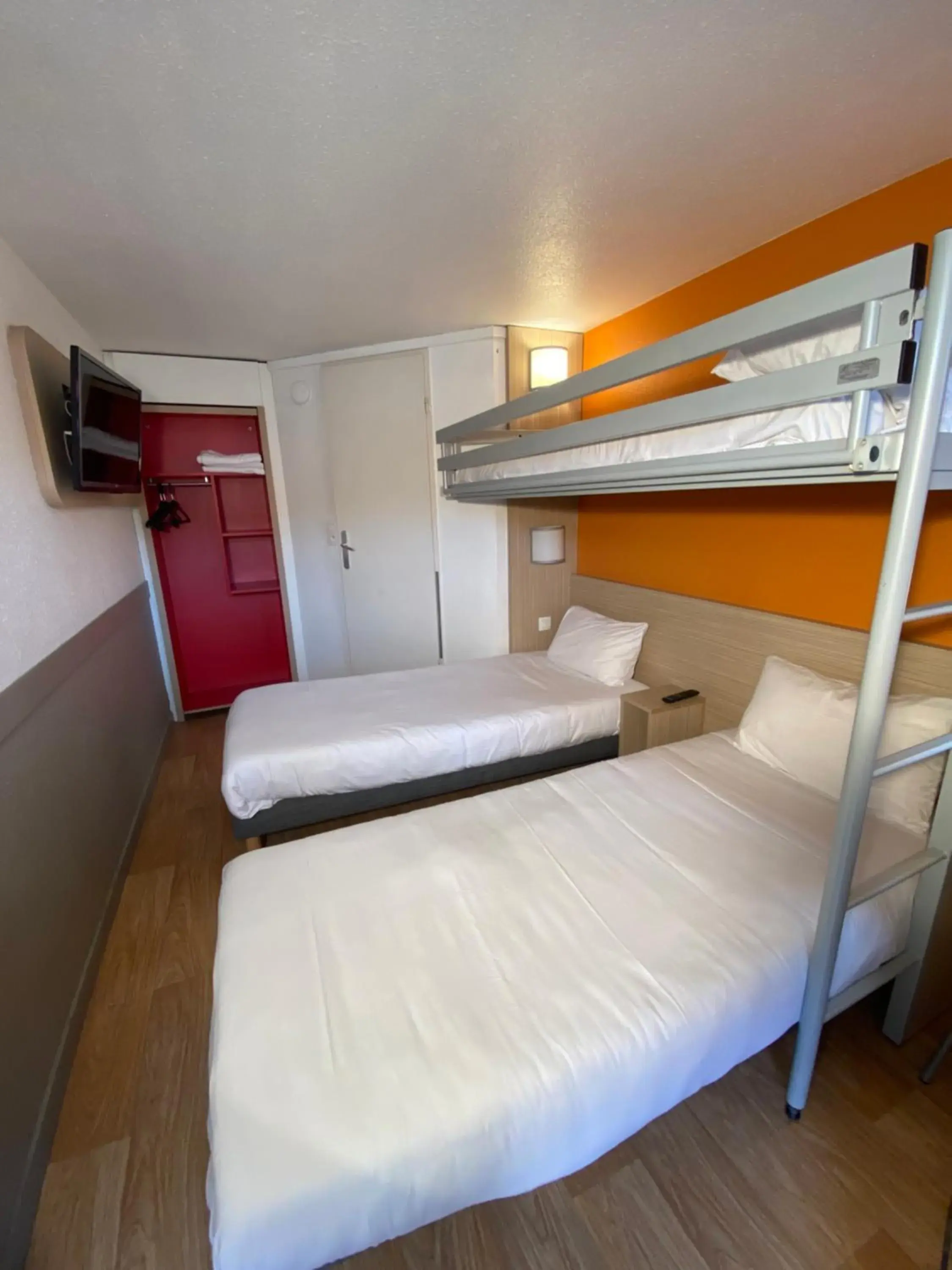 Photo of the whole room, Bunk Bed in Première Classe Nantes Sud - Rezé Aéroport