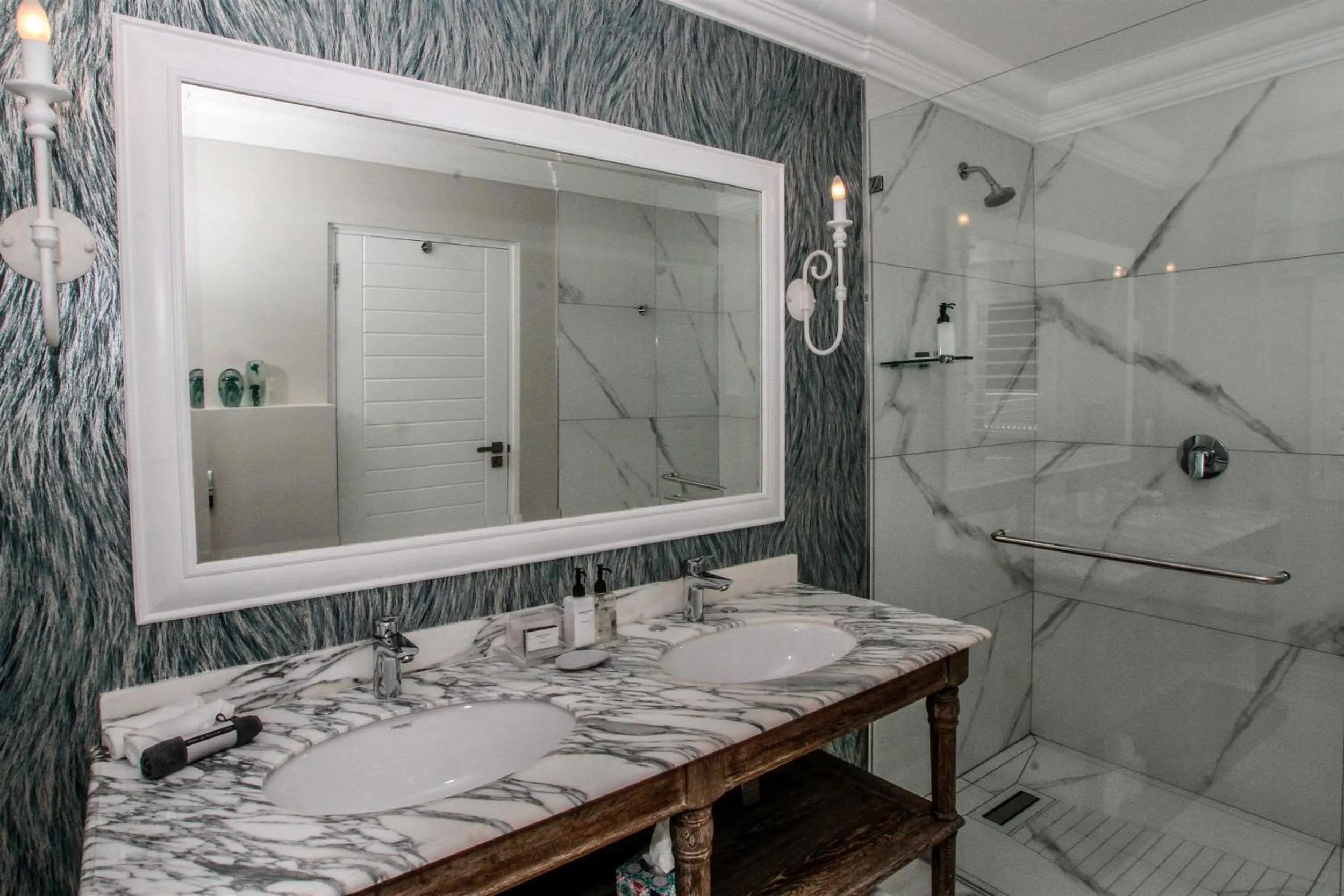 Bathroom in Sandals Guest House