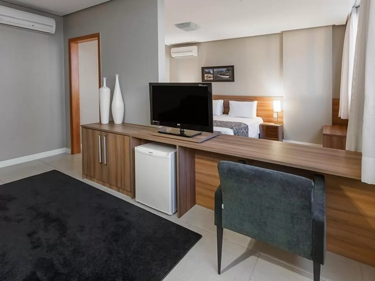 View (from property/room), Bed in Days Inn by Wyndham Linhares