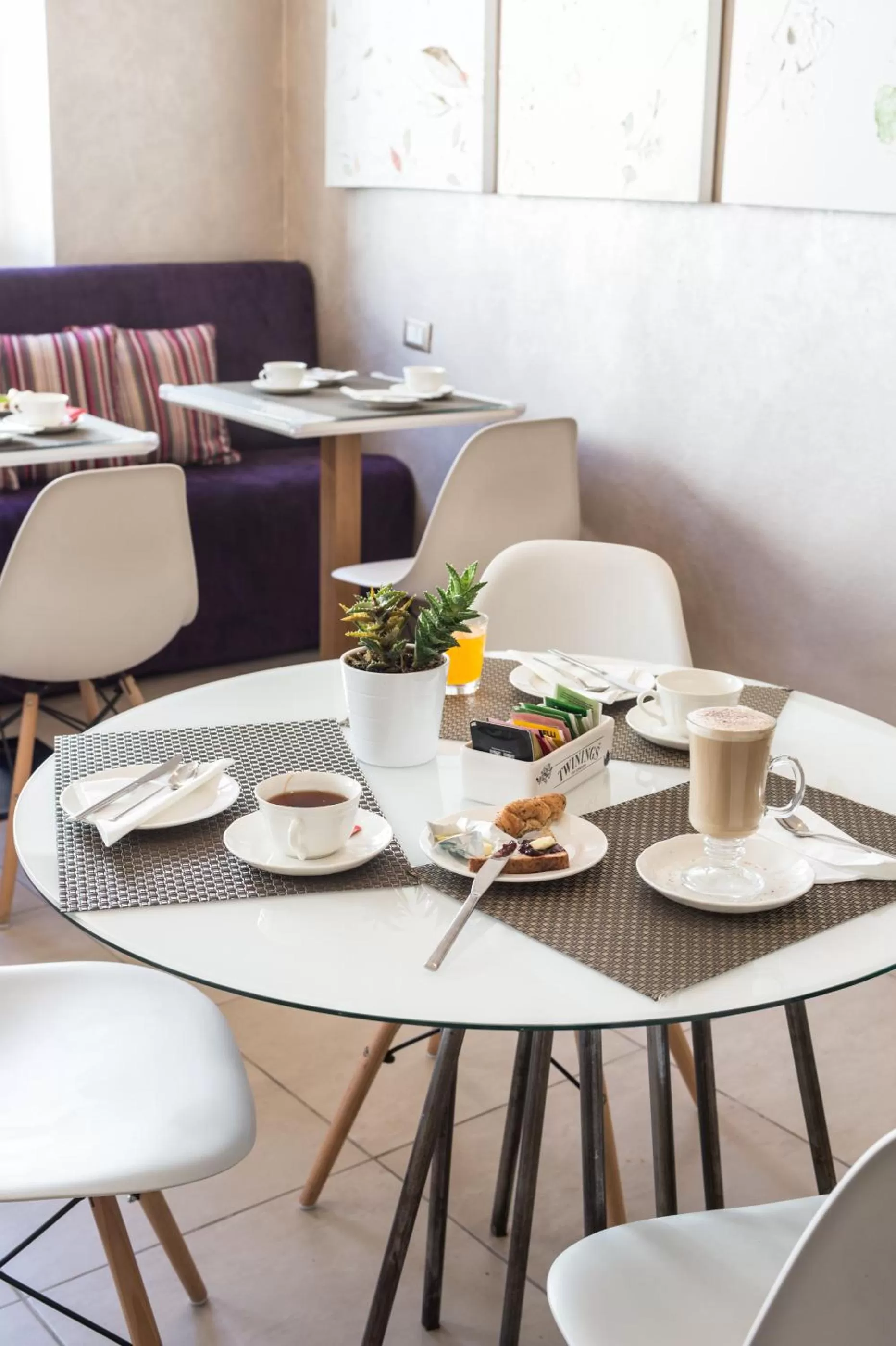 Lounge or bar in Hotel Perseo