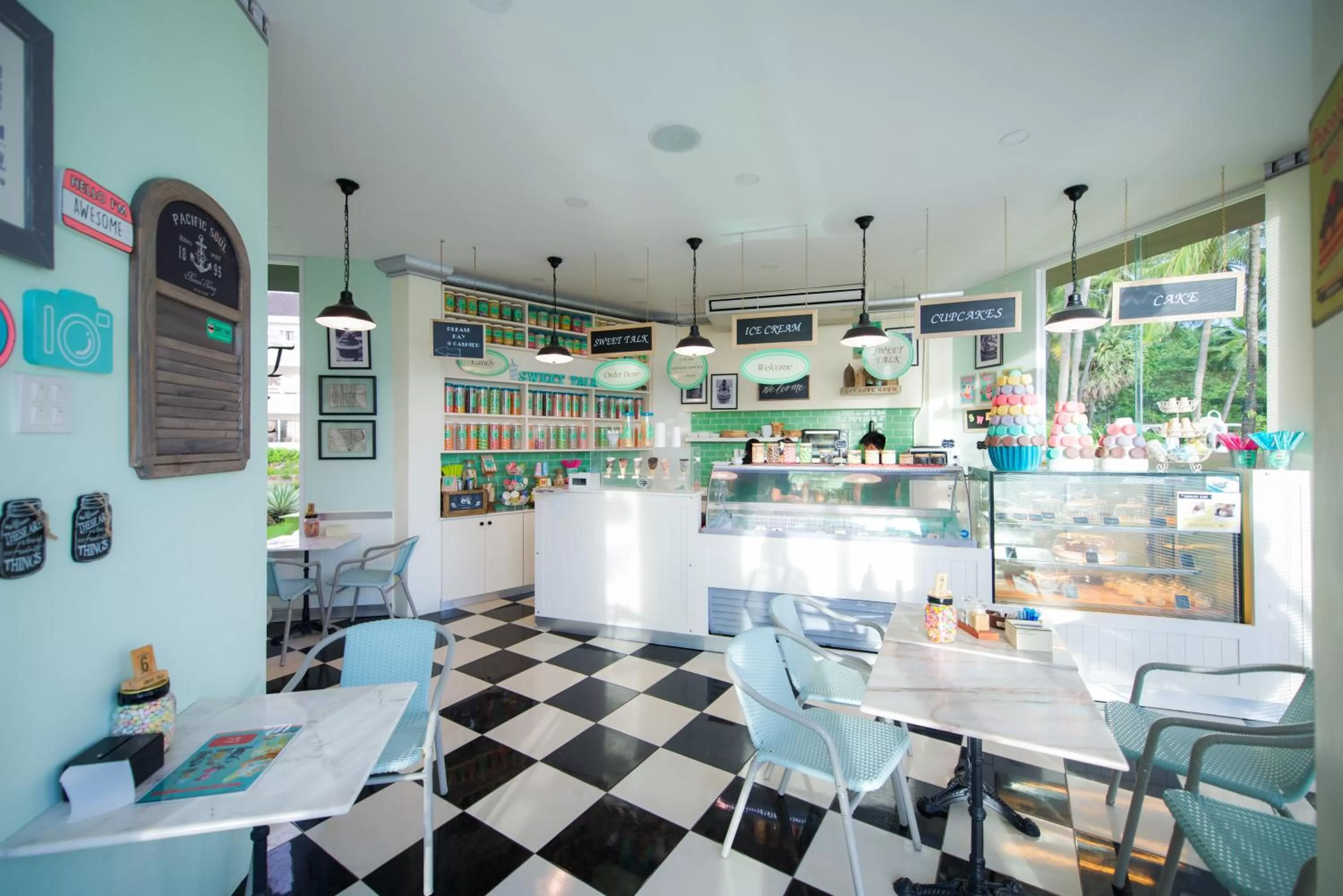 Restaurant/places to eat in Thavorn Palm Beach Resort Phuket