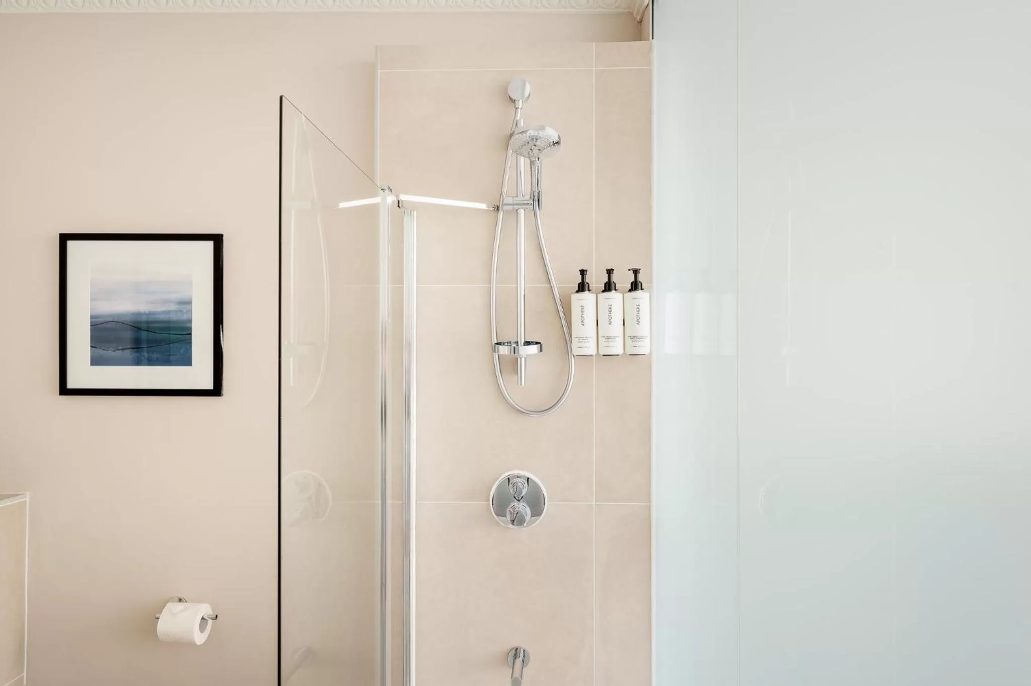 Premium King Room with Sofa Bed in voco Edinburgh - Royal Terrace, an IHG Hotel