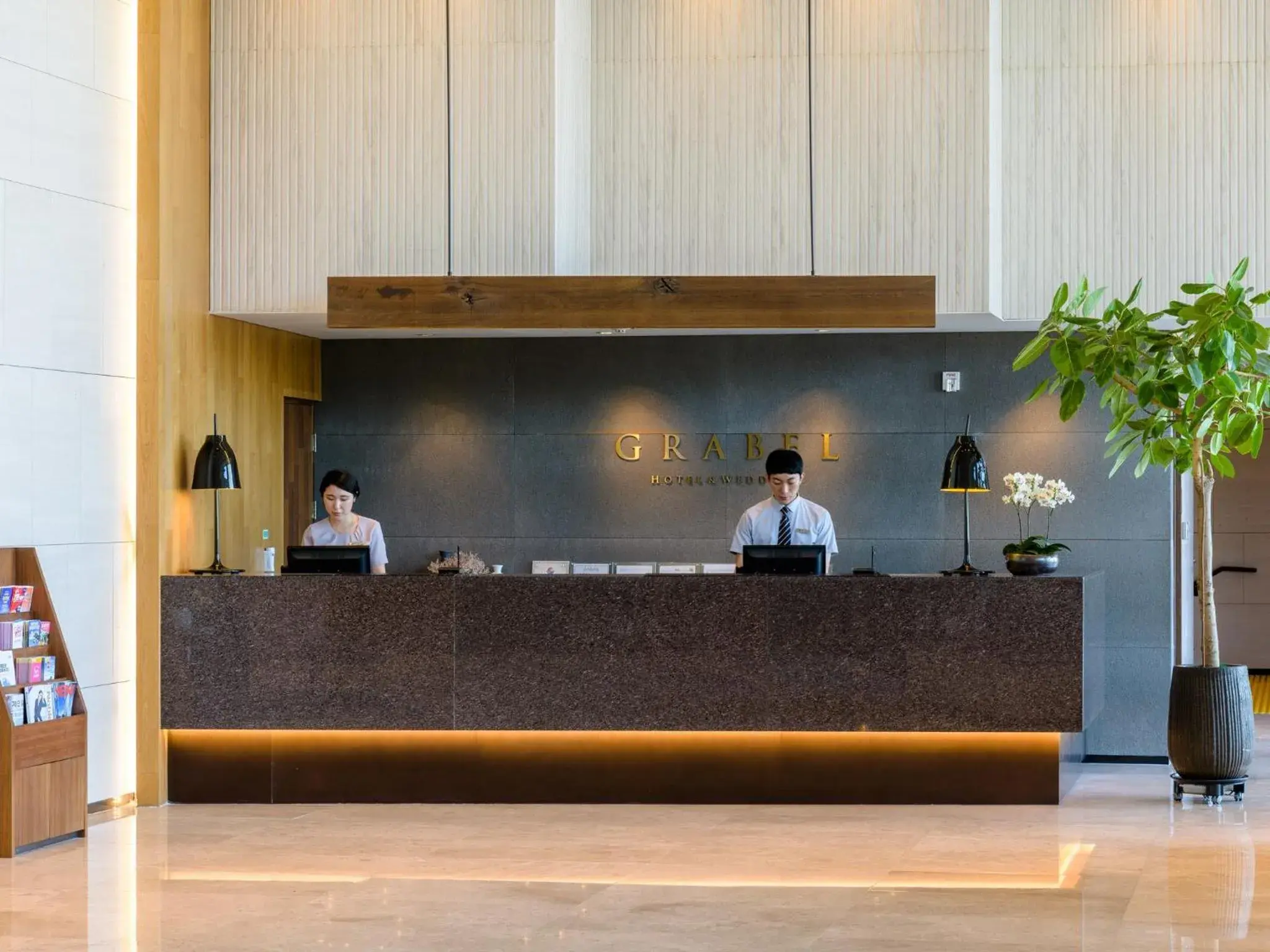 Lobby or reception in Grabel Hotel