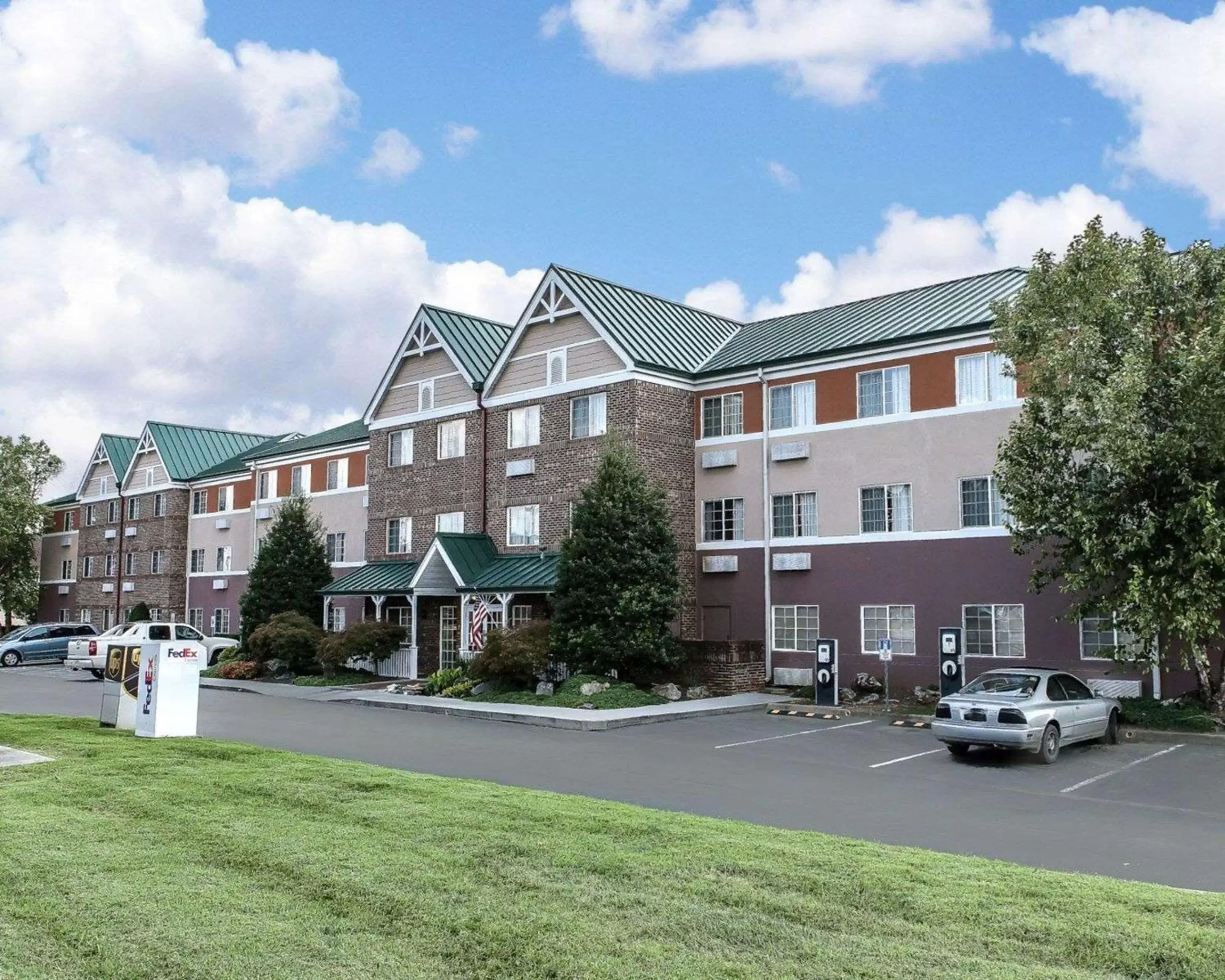 Property Building in MainStay Suites Knoxville Airport