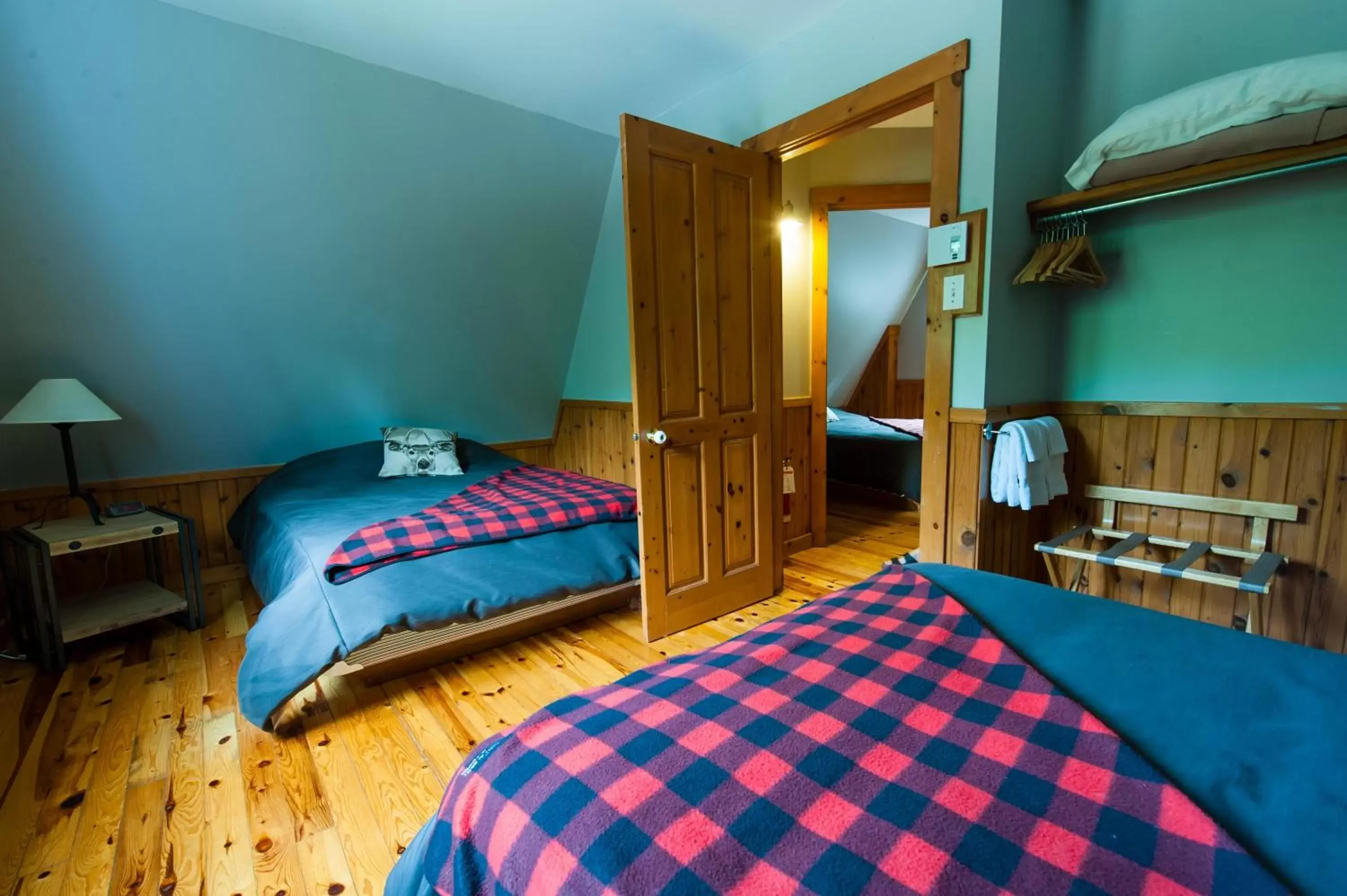 Bedroom, Bed in Gîte du Mont-Albert - Sepaq