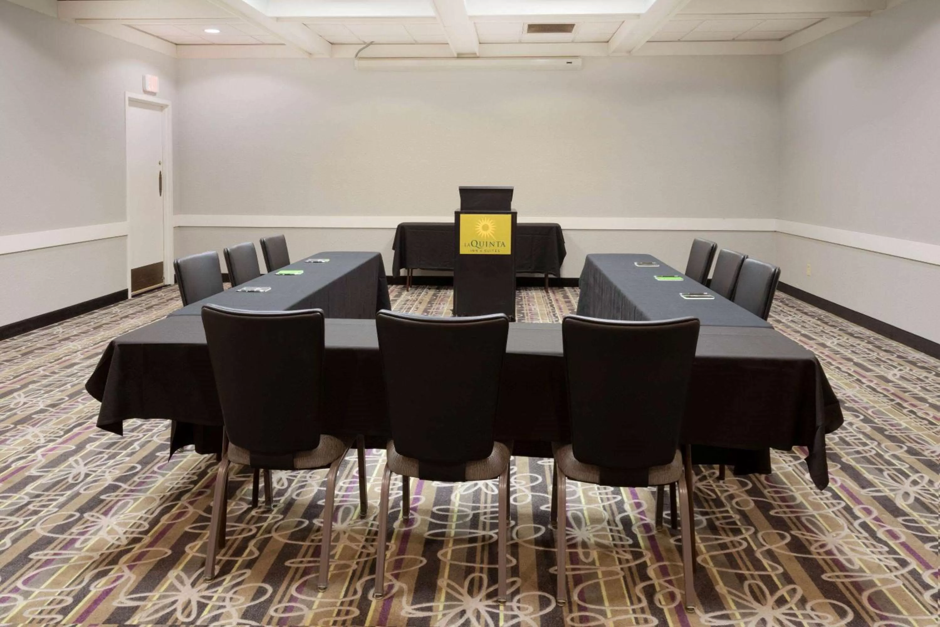 On site in La Quinta by Wyndham Minneapolis Bloomington W - FREE AIRPORT SHUTTLE