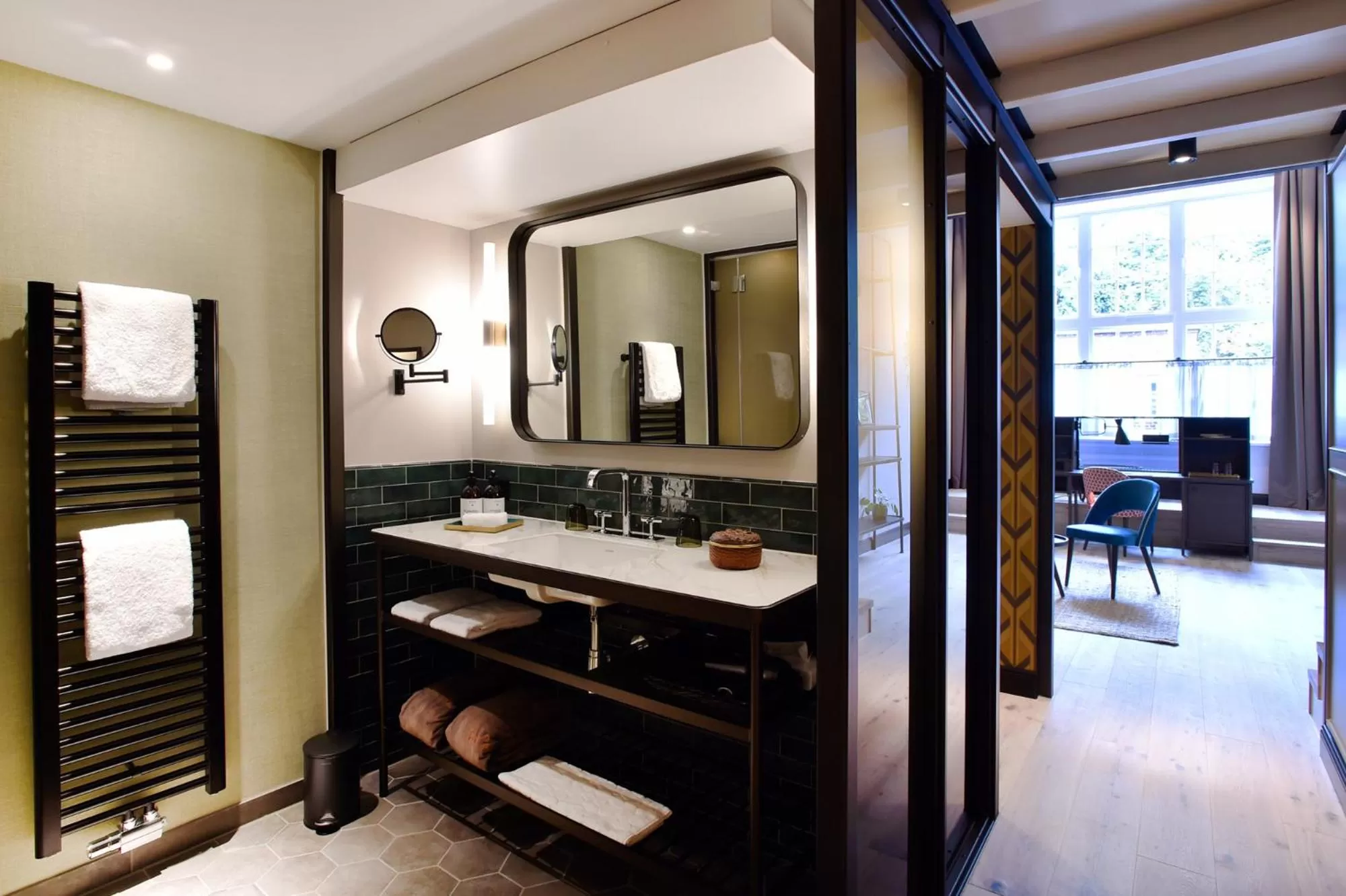 Bathroom in Das James