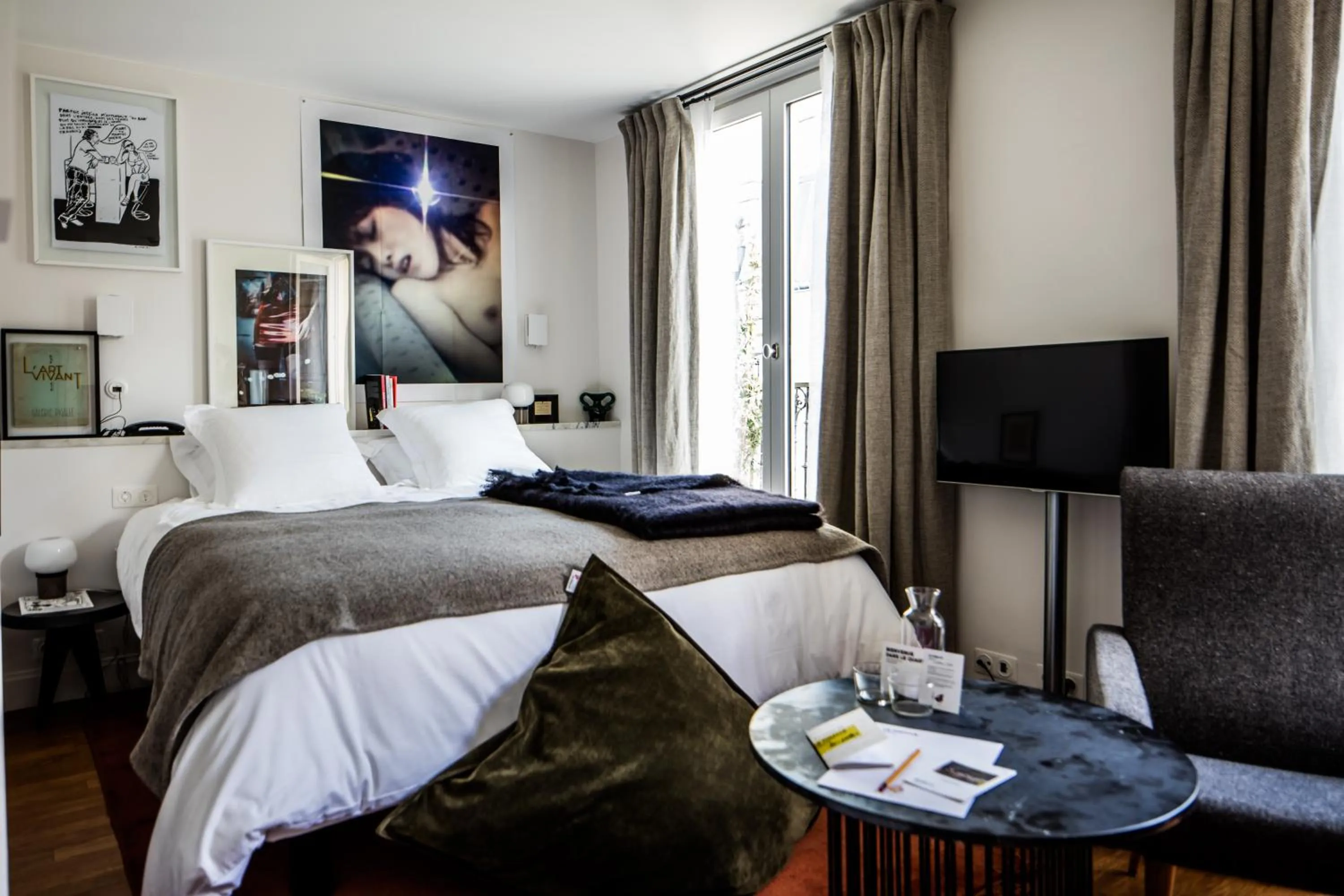 Photo of the whole room, Bed in Le Pigalle, a Member of Design Hotels