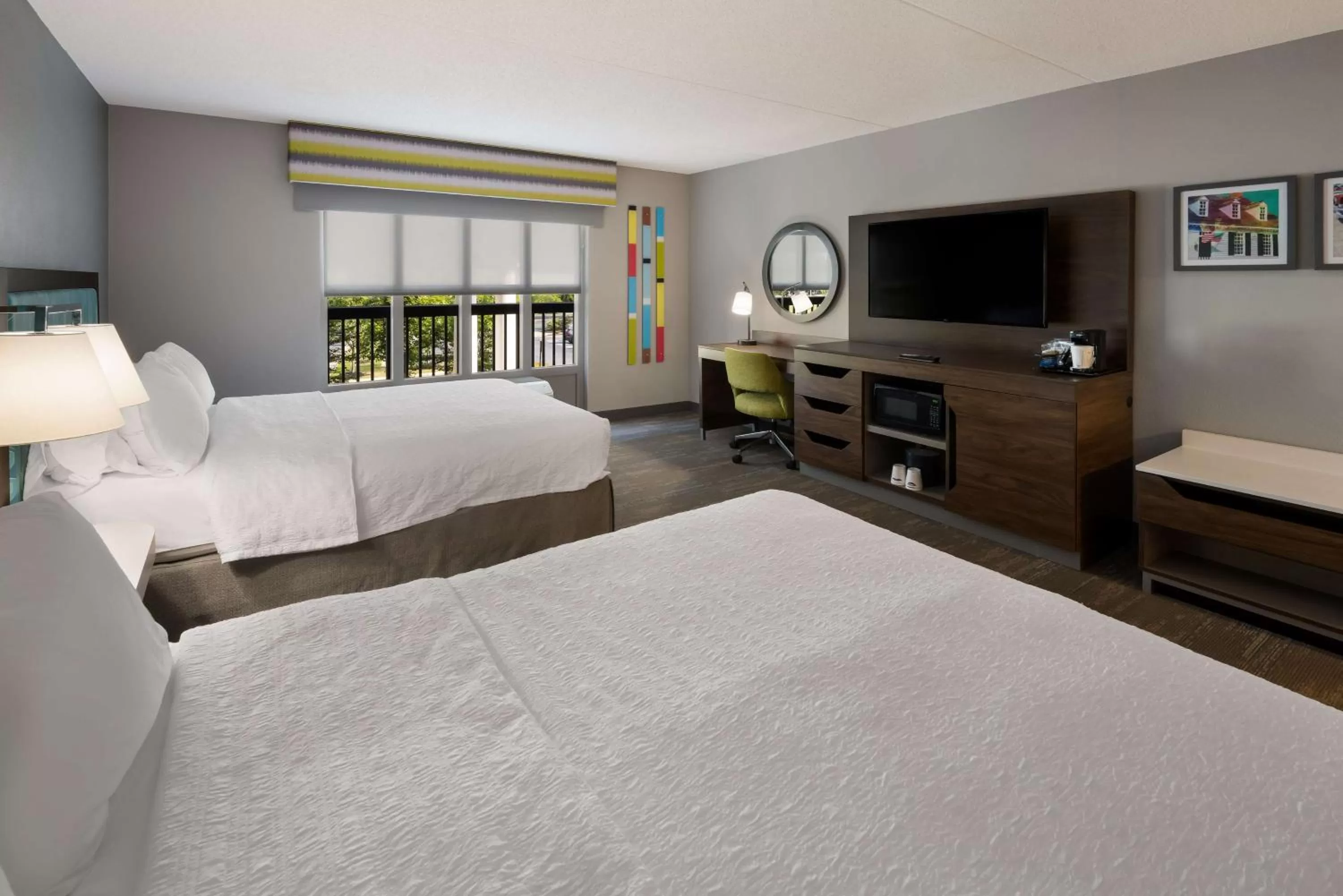 Queen Room - Hearing Accessible - Non-Smoking in Hampton Inn and Suites Fredericksburg