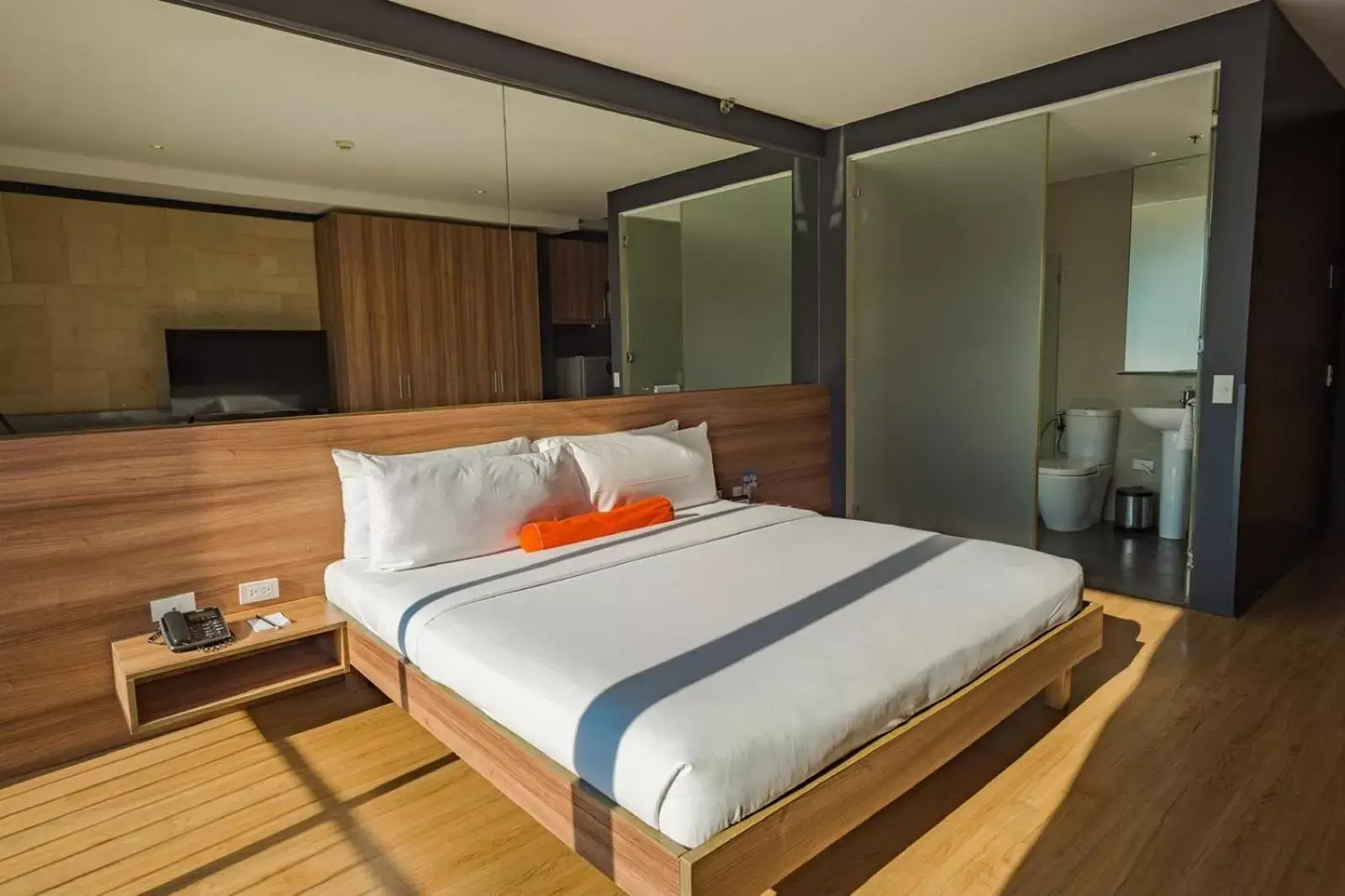 Shower, Bed in Azumi Boutique Hotel, Multiple Use Hotel Staycation Approved