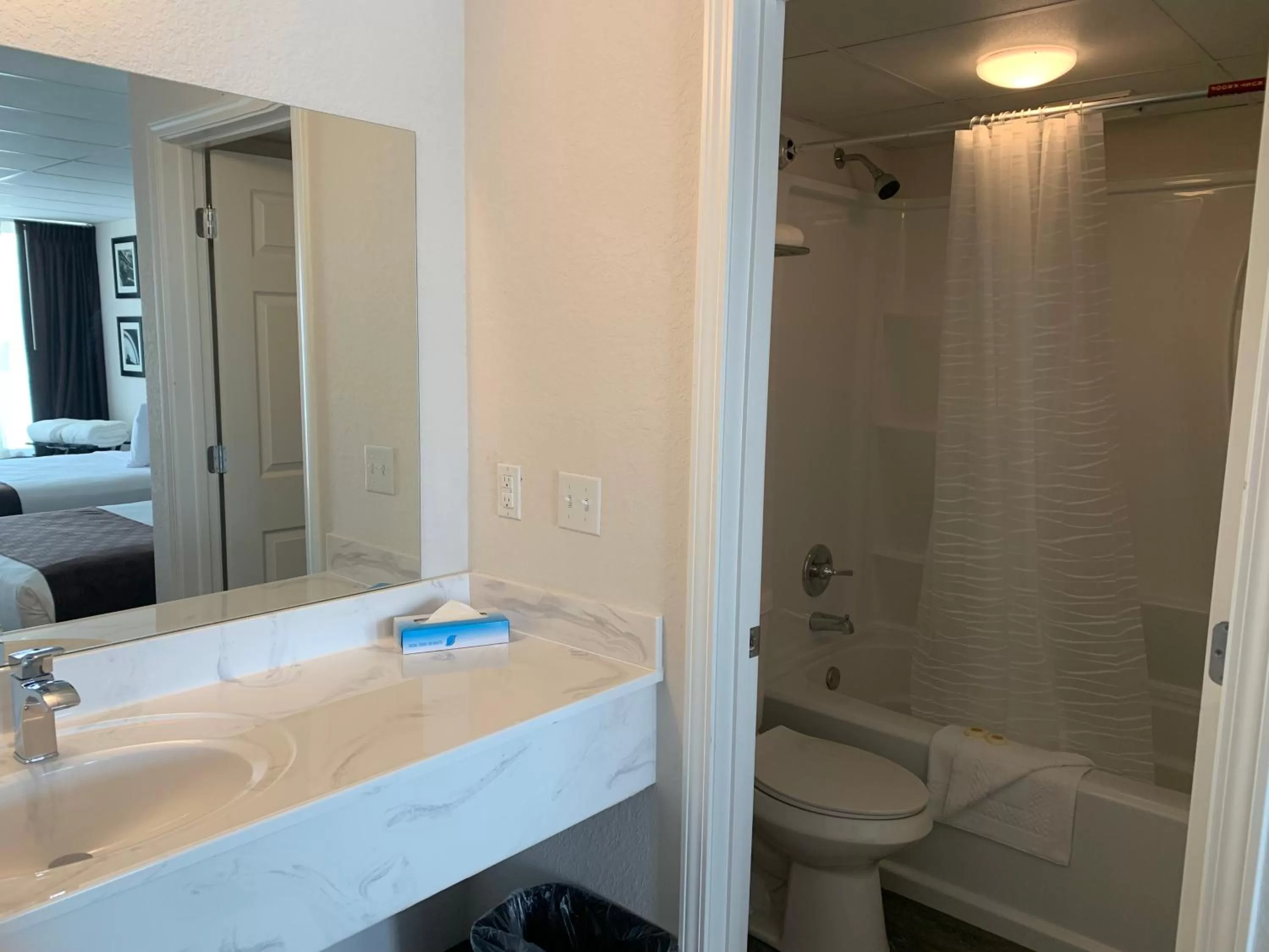 Bathroom in The Branson Welcome Inn