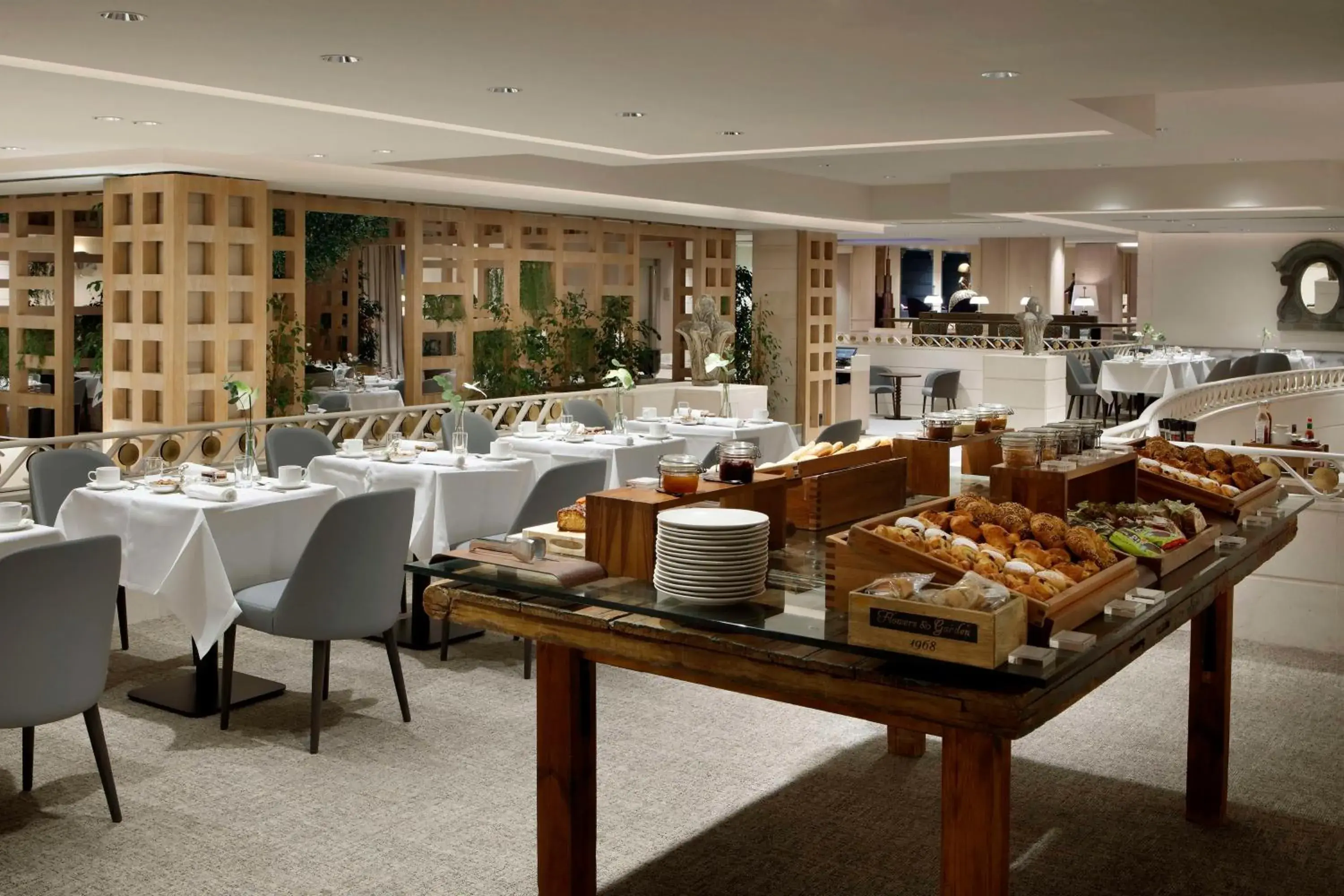 Breakfast in Hyatt Regency Hesperia Madrid Breakfast in Hyatt Regency Hesperia Madrid