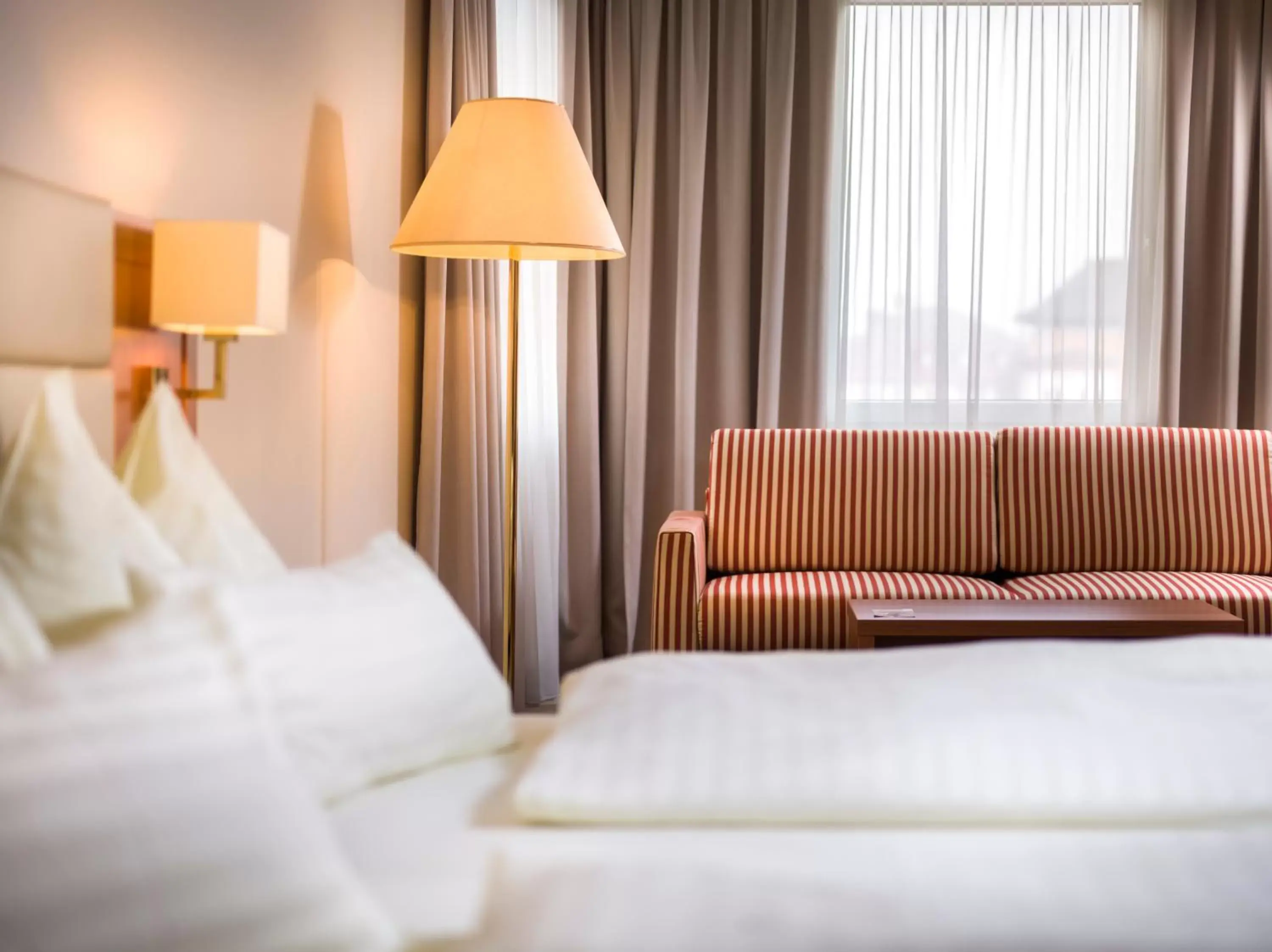 Bedroom, Bed in Vergeiner's Hotel Traube