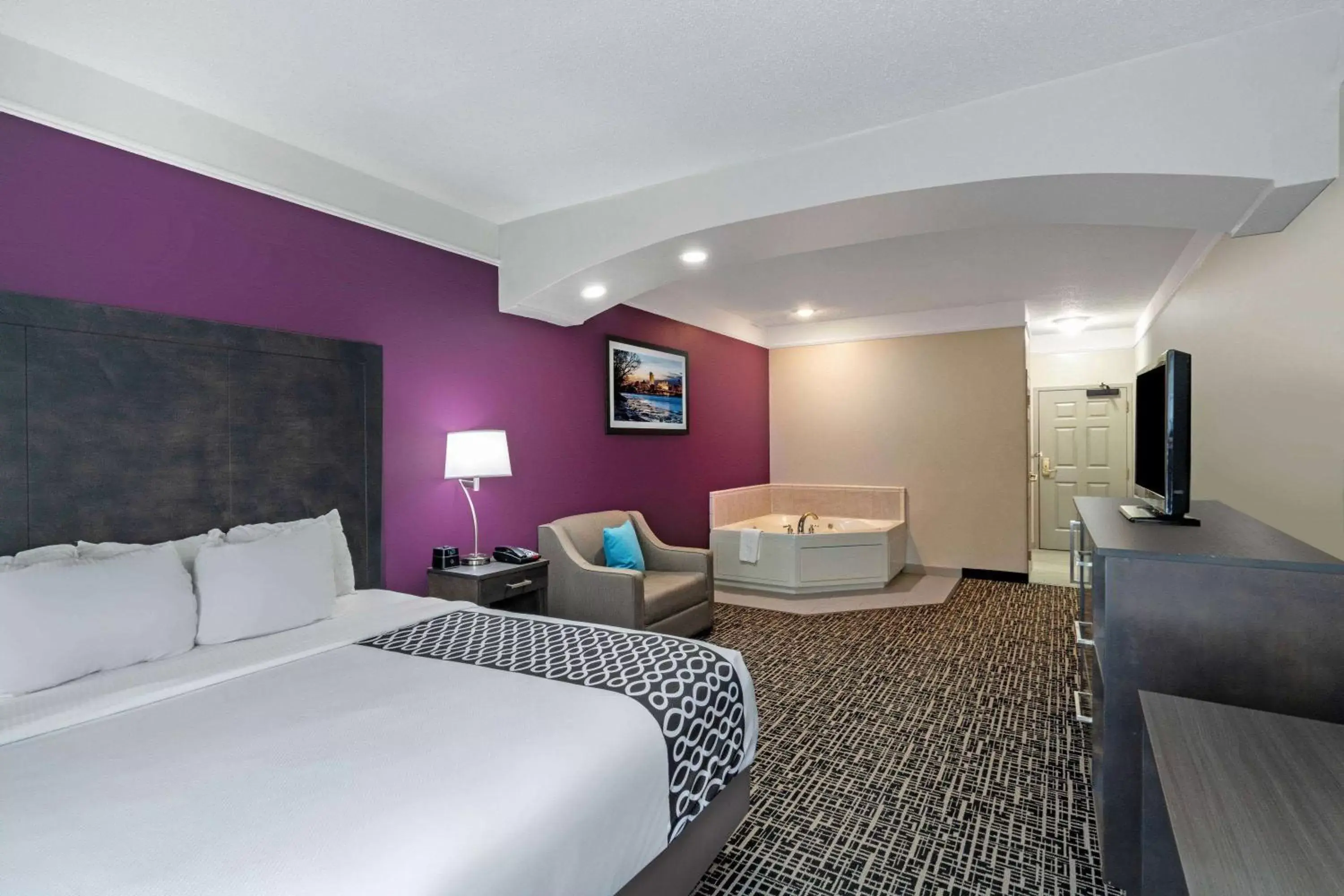 Bed in La Quinta by Wyndham Latham Albany Airport
