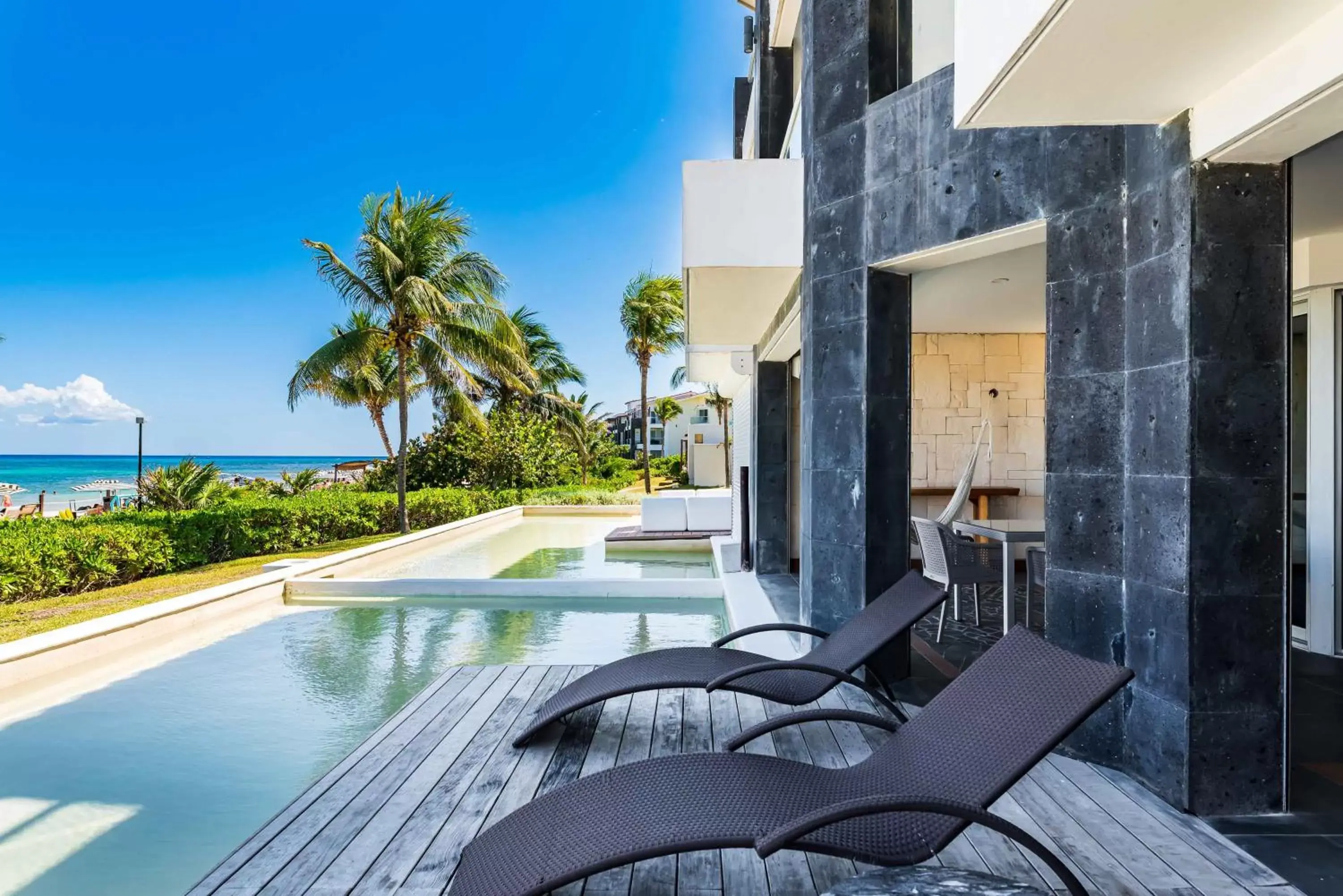 Swimming Pool in Mareazul Beach Front Condos At playa del Carmen