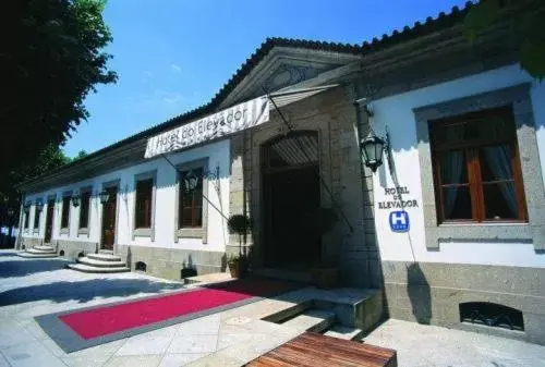 Facade/entrance, Property Building in Hotel do Elevador