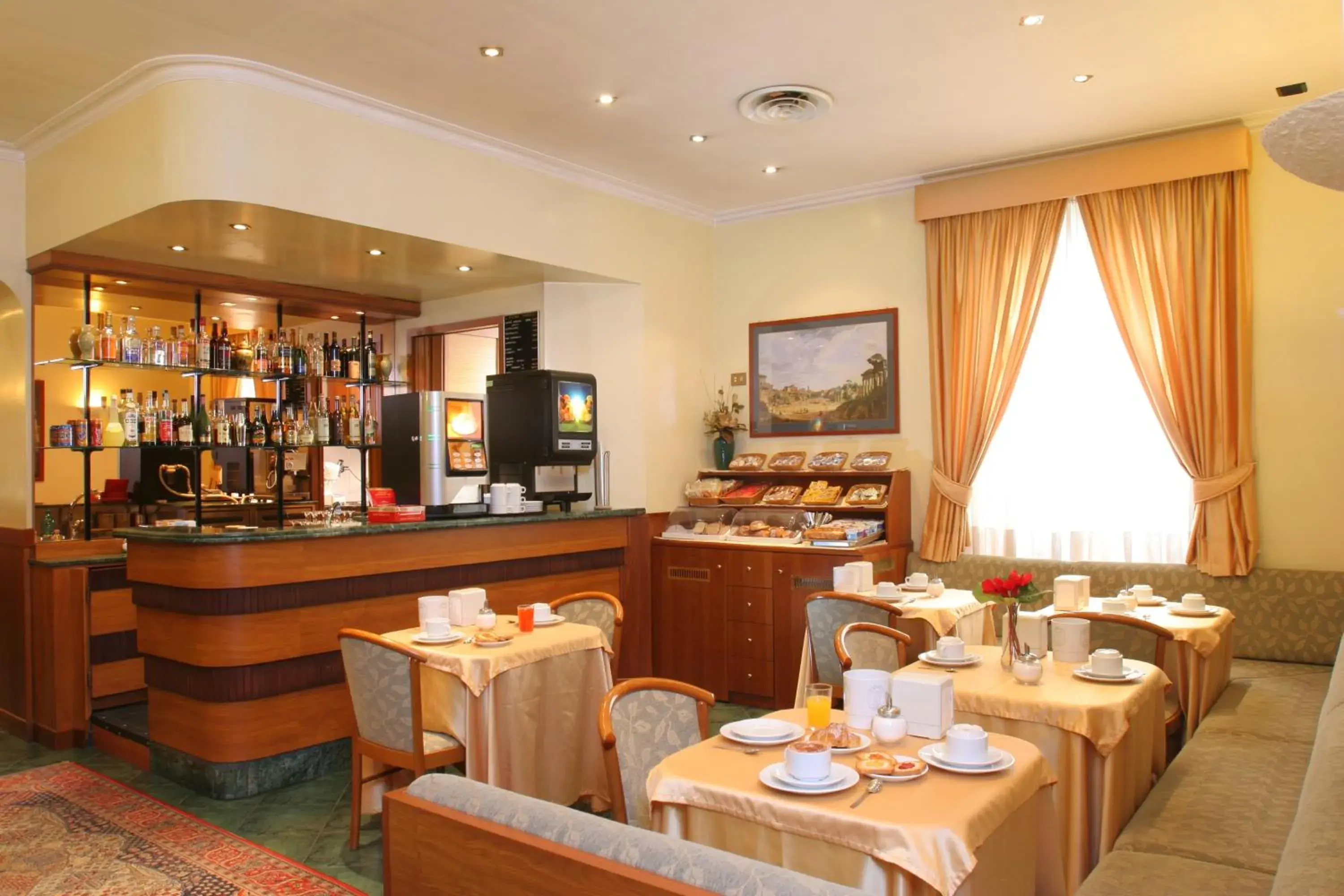 Restaurant/Places to Eat in Hotel Argentina