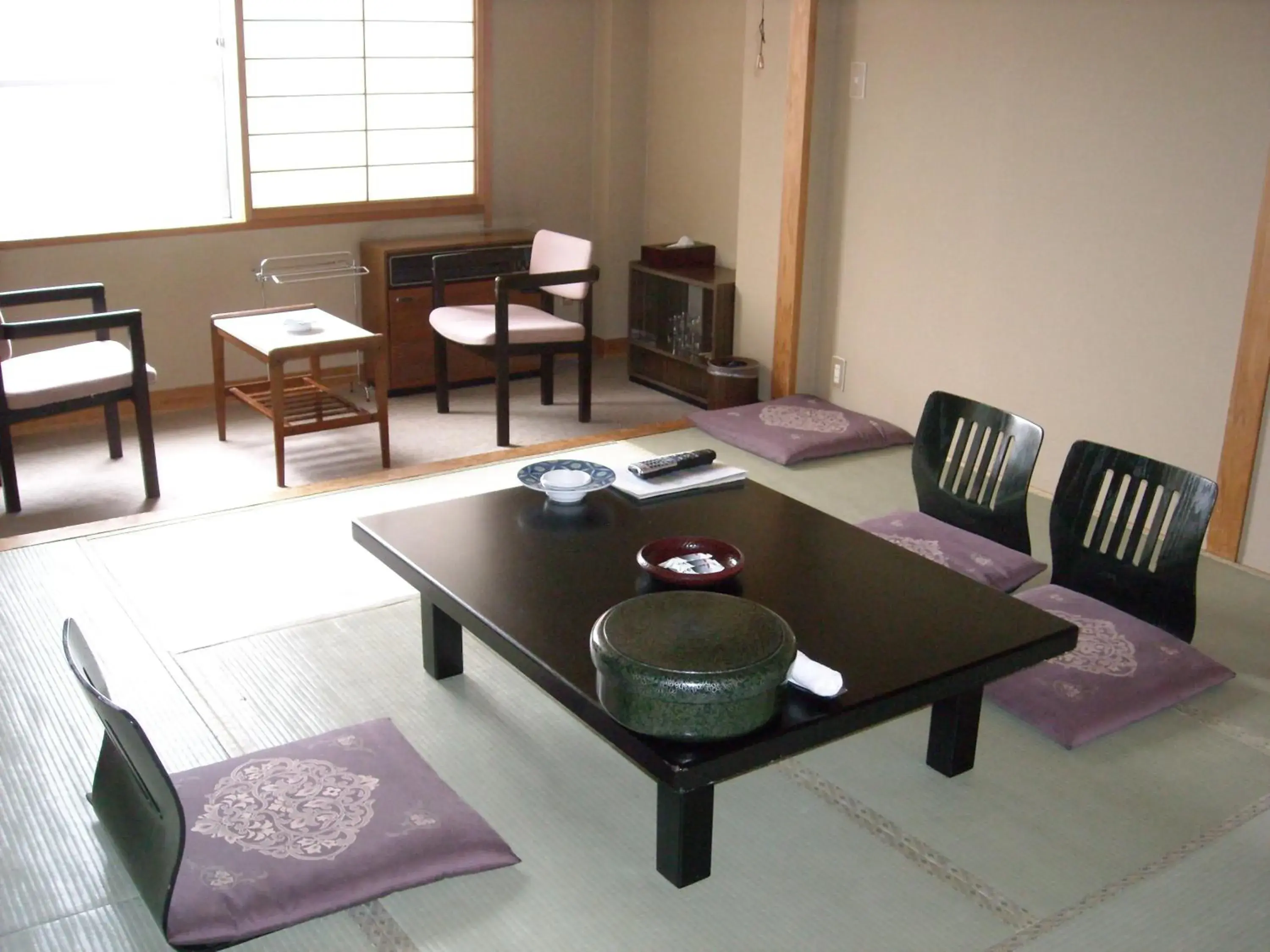 Photo of the whole room, Seating Area in Fujiya Ryokan