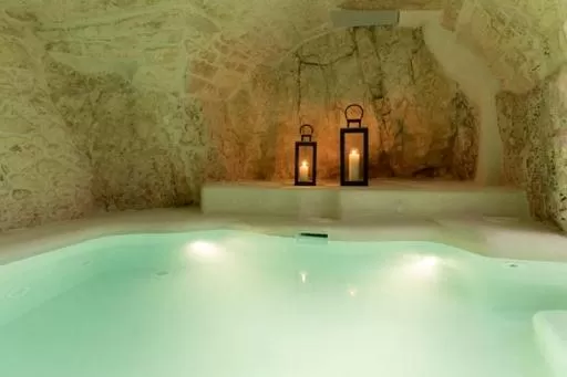 Swimming Pool in Alesia Luxury Cave