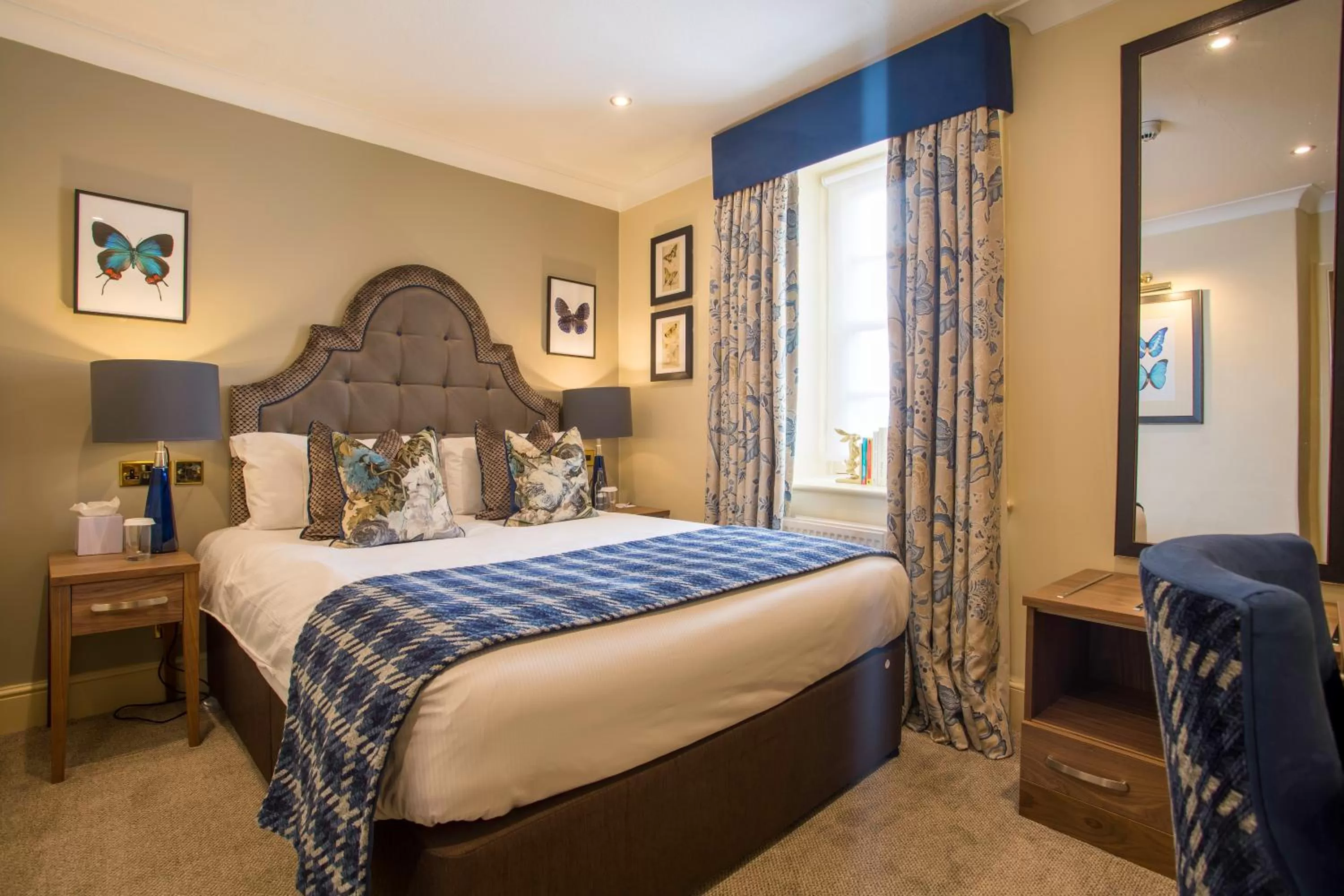 Bed in The Castle Hotel, Conwy, North Wales - The Coaching Inn Group