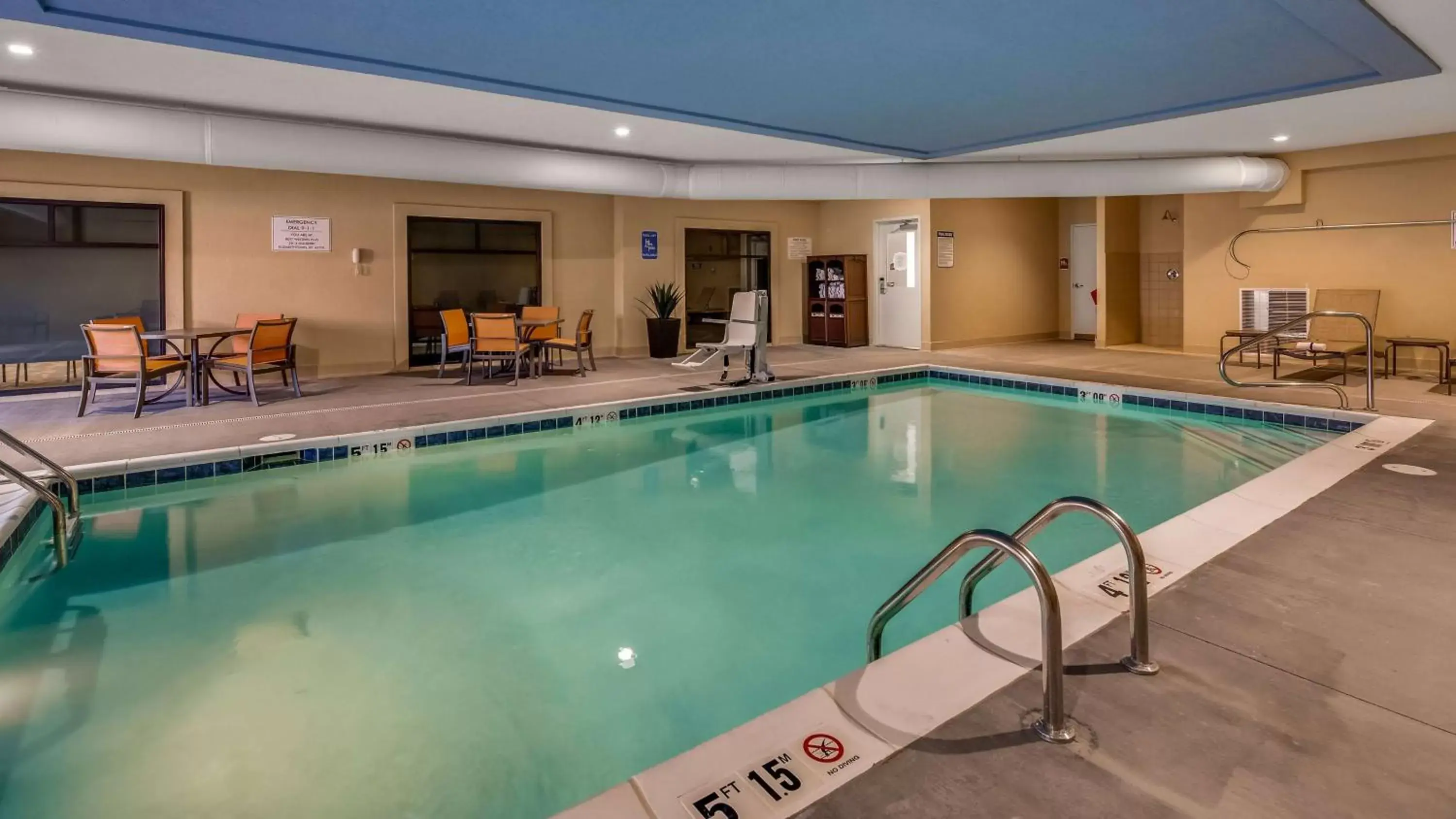 Activities, Swimming Pool in Best Western Plus Elizabethtown Inn & Suites