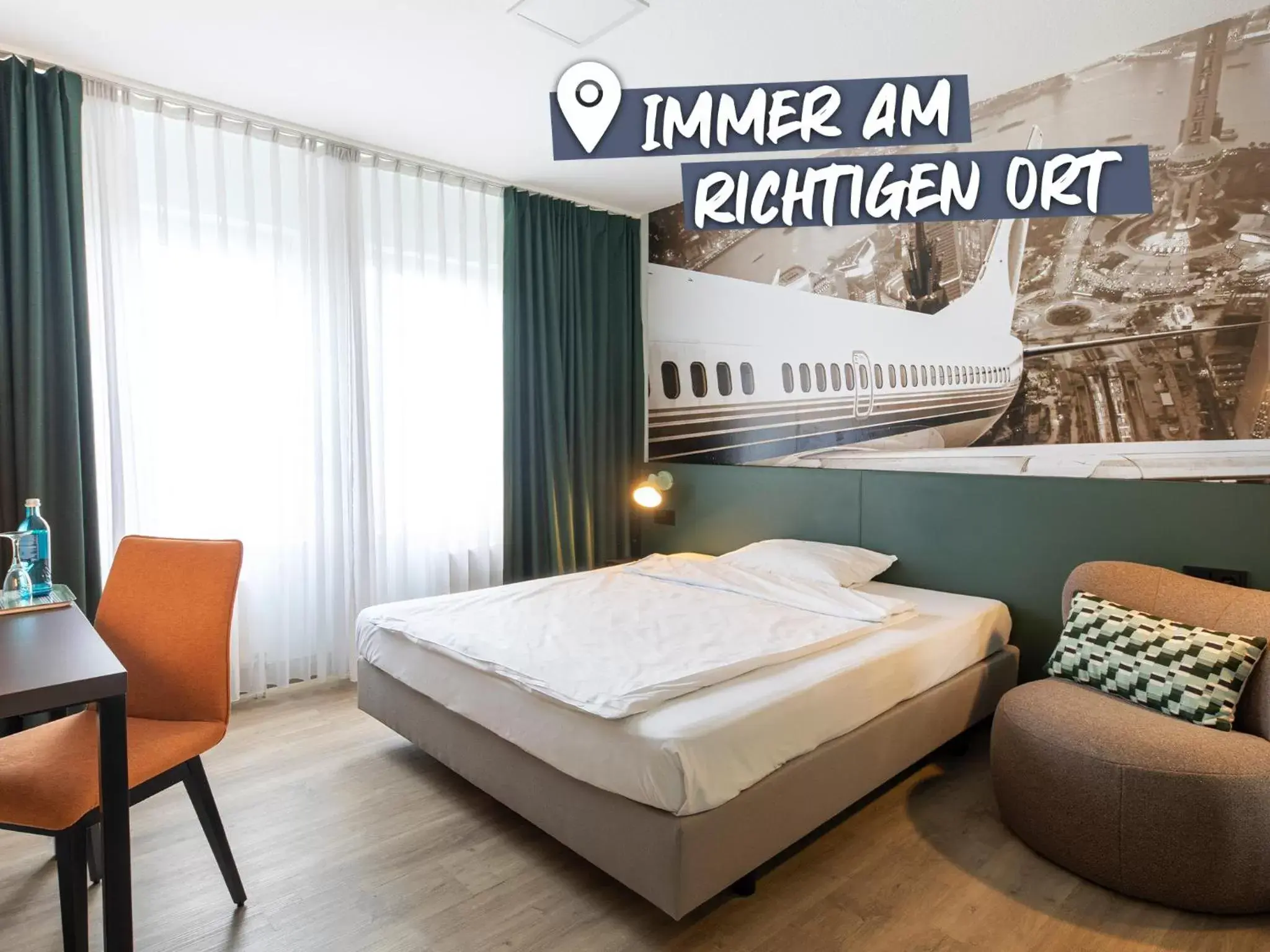 Photo of the whole room, Bed in ACHAT Hotel Frankfurt Airport