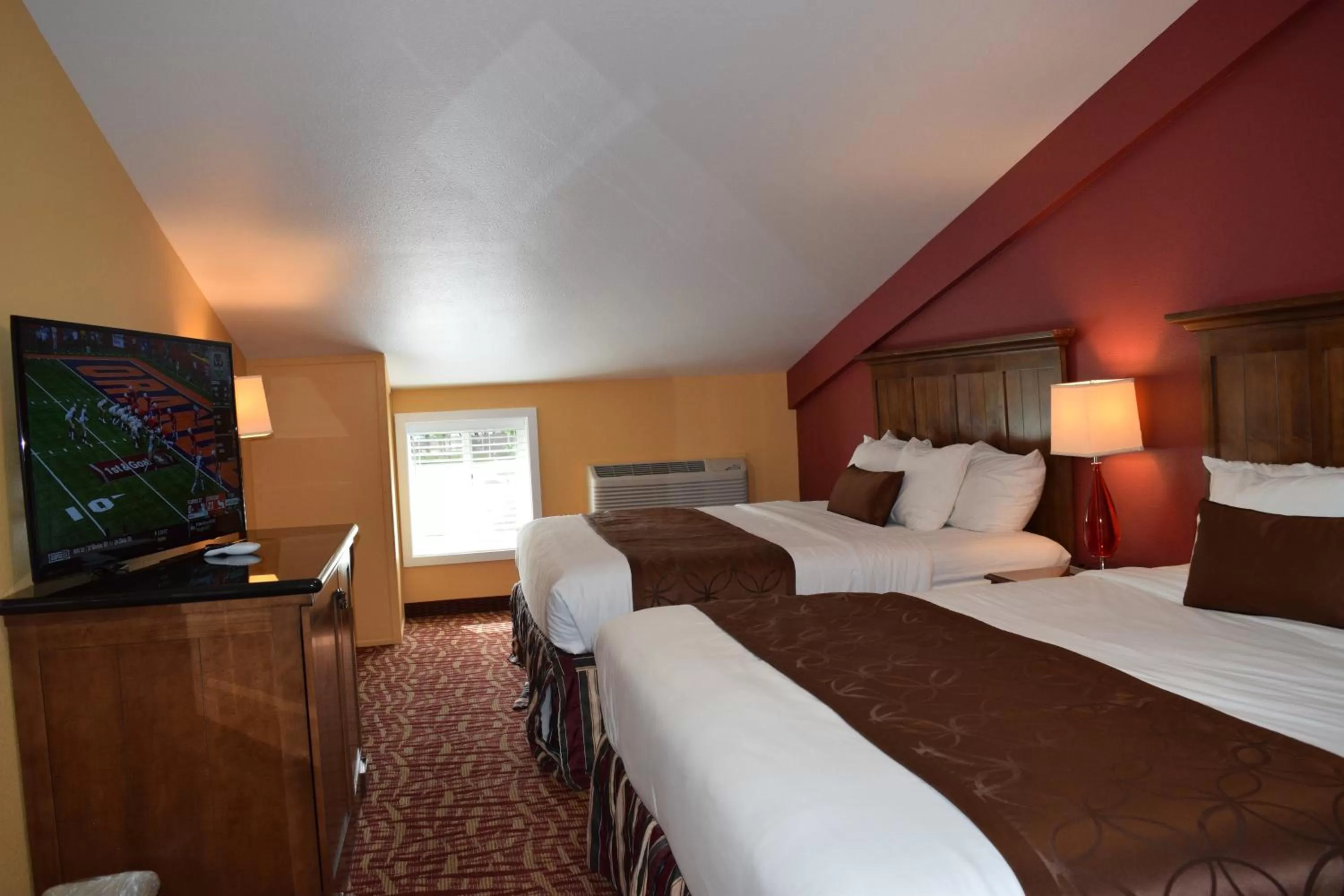 TV and multimedia, Bed in Dew Drop Inn