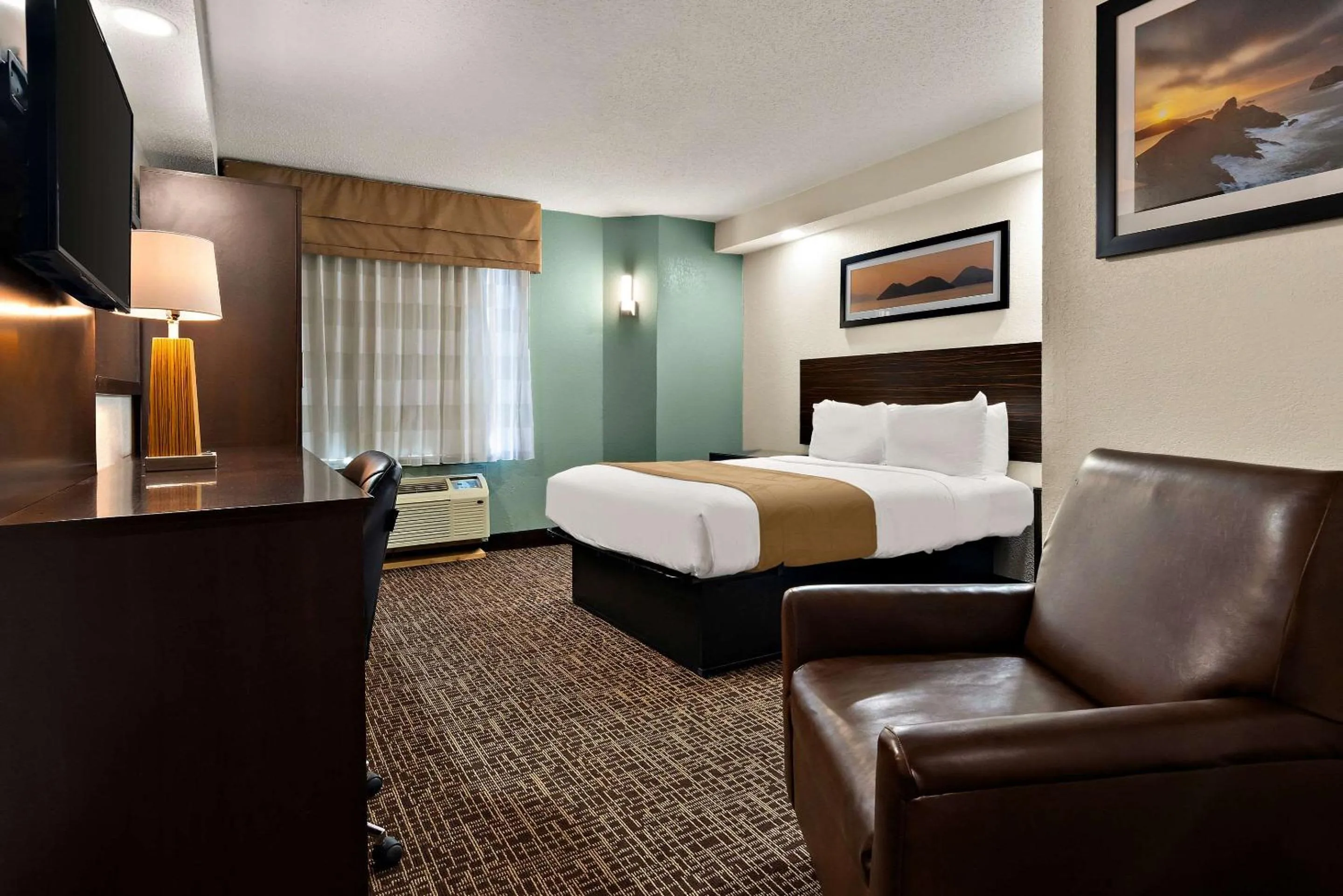 Bedroom, Bed in Quality Inn Memphis Northeast near I-40