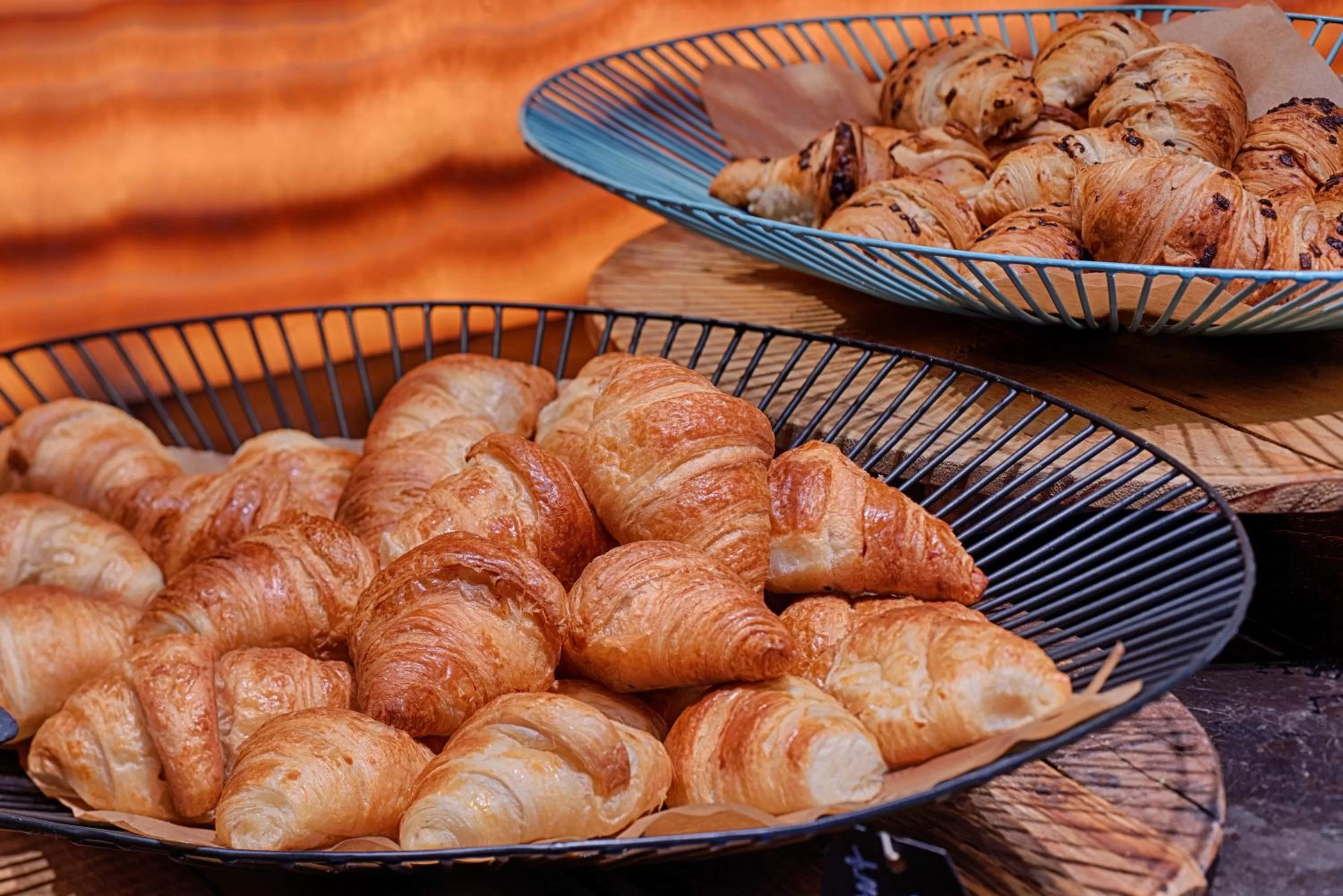 Food and drinks in Radisson Blu Hotel Milan