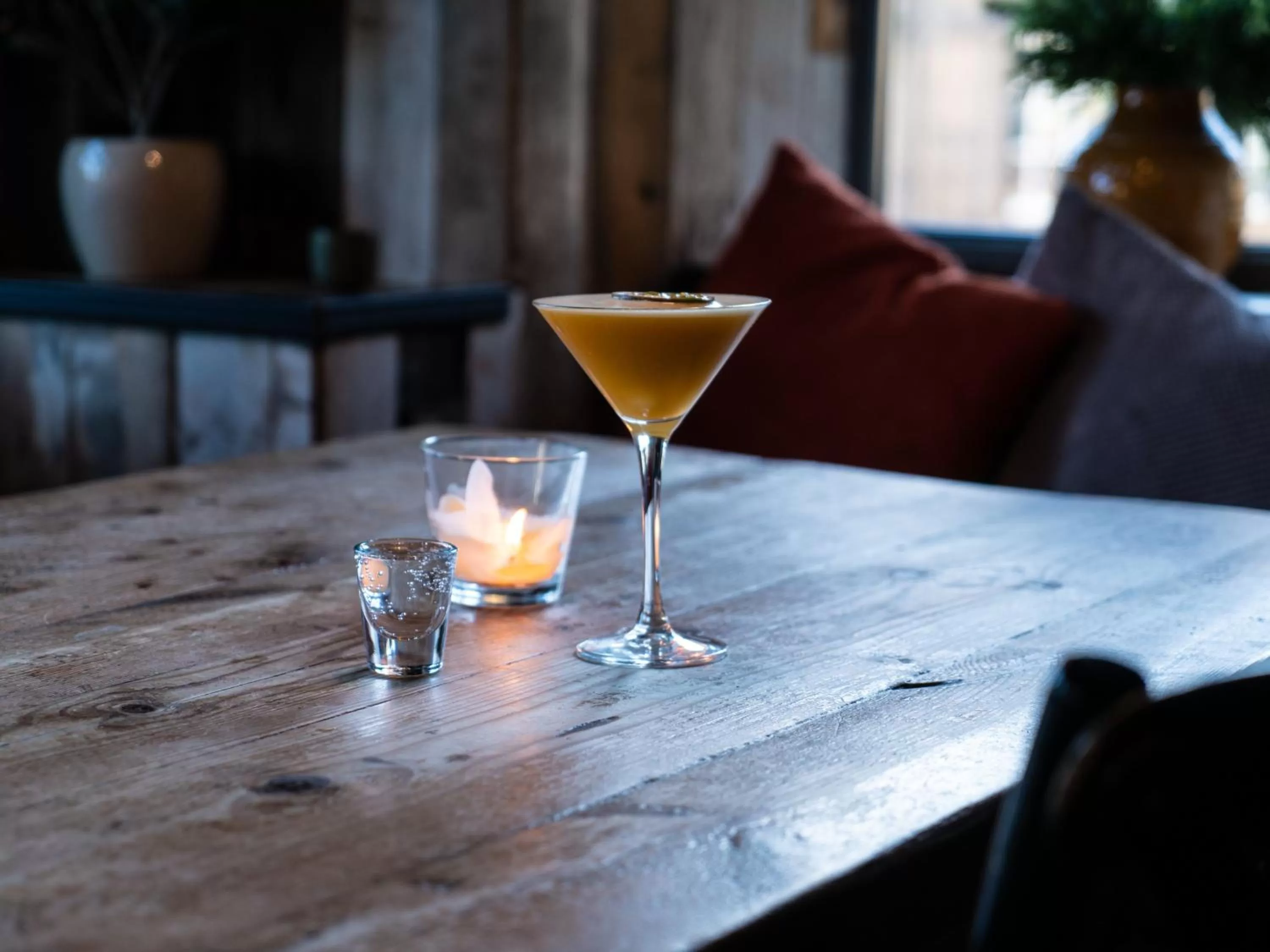 Lounge or bar in The Lion Pub & Grill