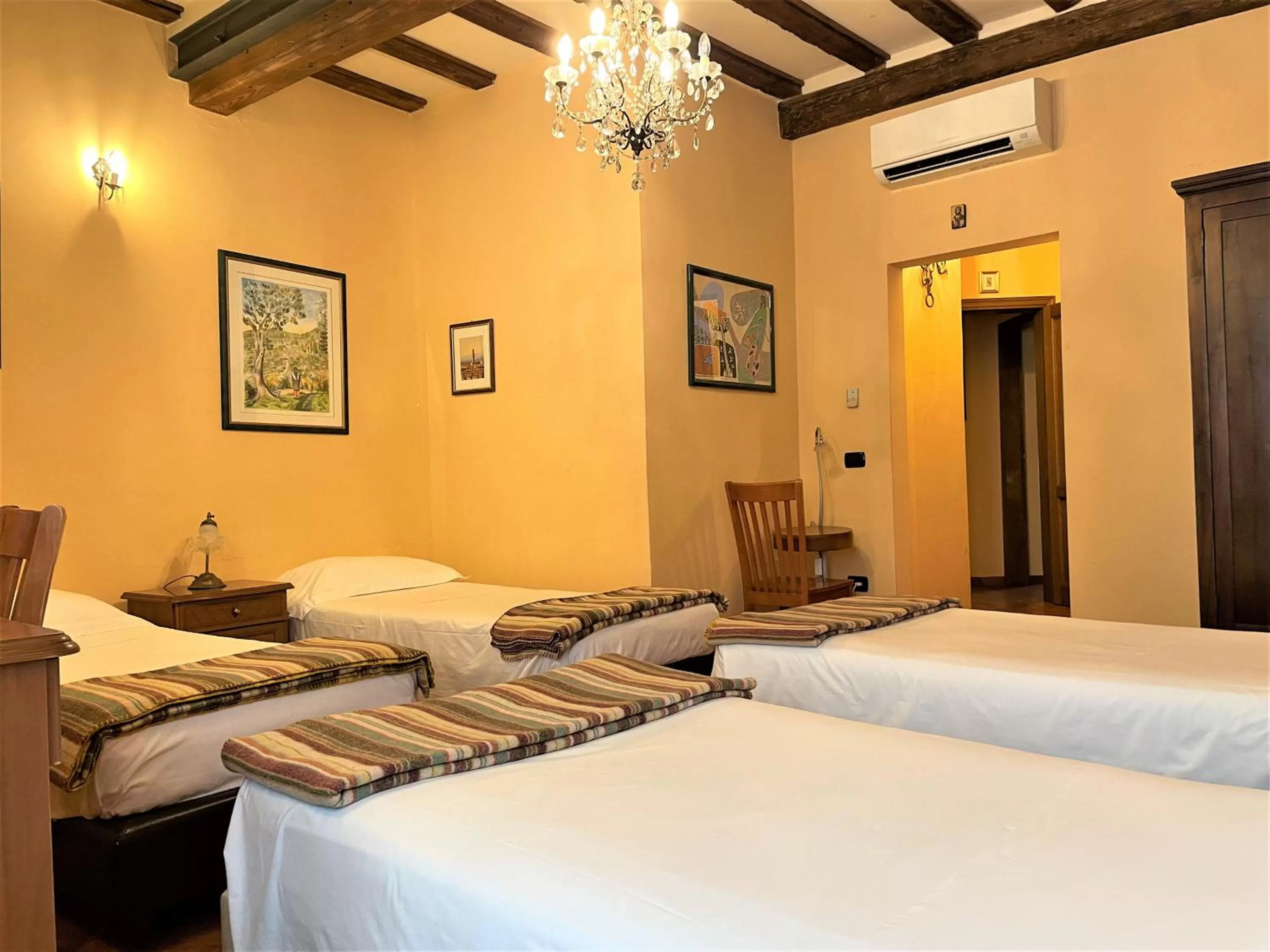 Bed in Hotel Residence La Contessina