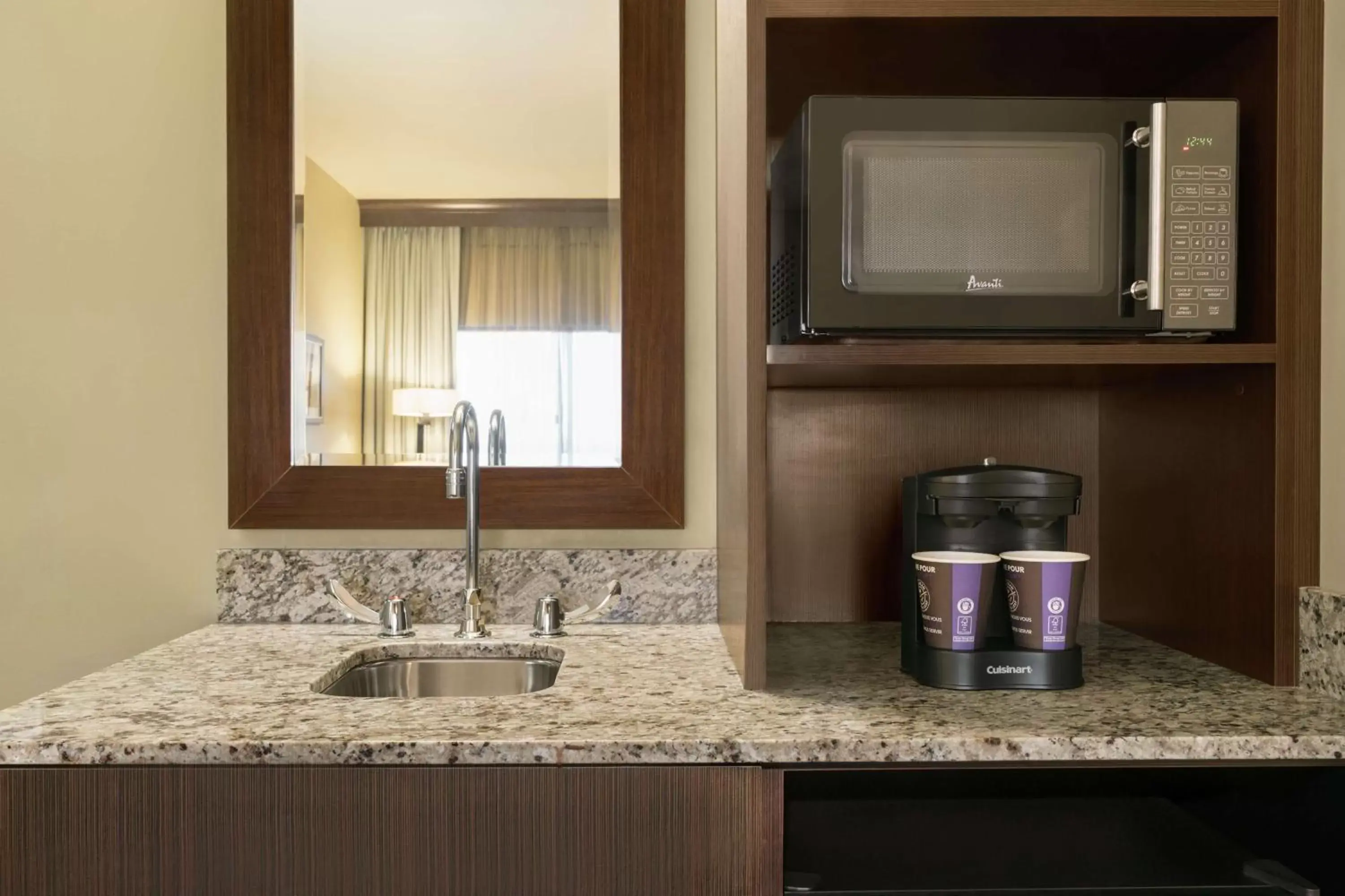 Bedroom, Kitchen/Kitchenette in Embassy Suites by Hilton Salt Lake West Valley City