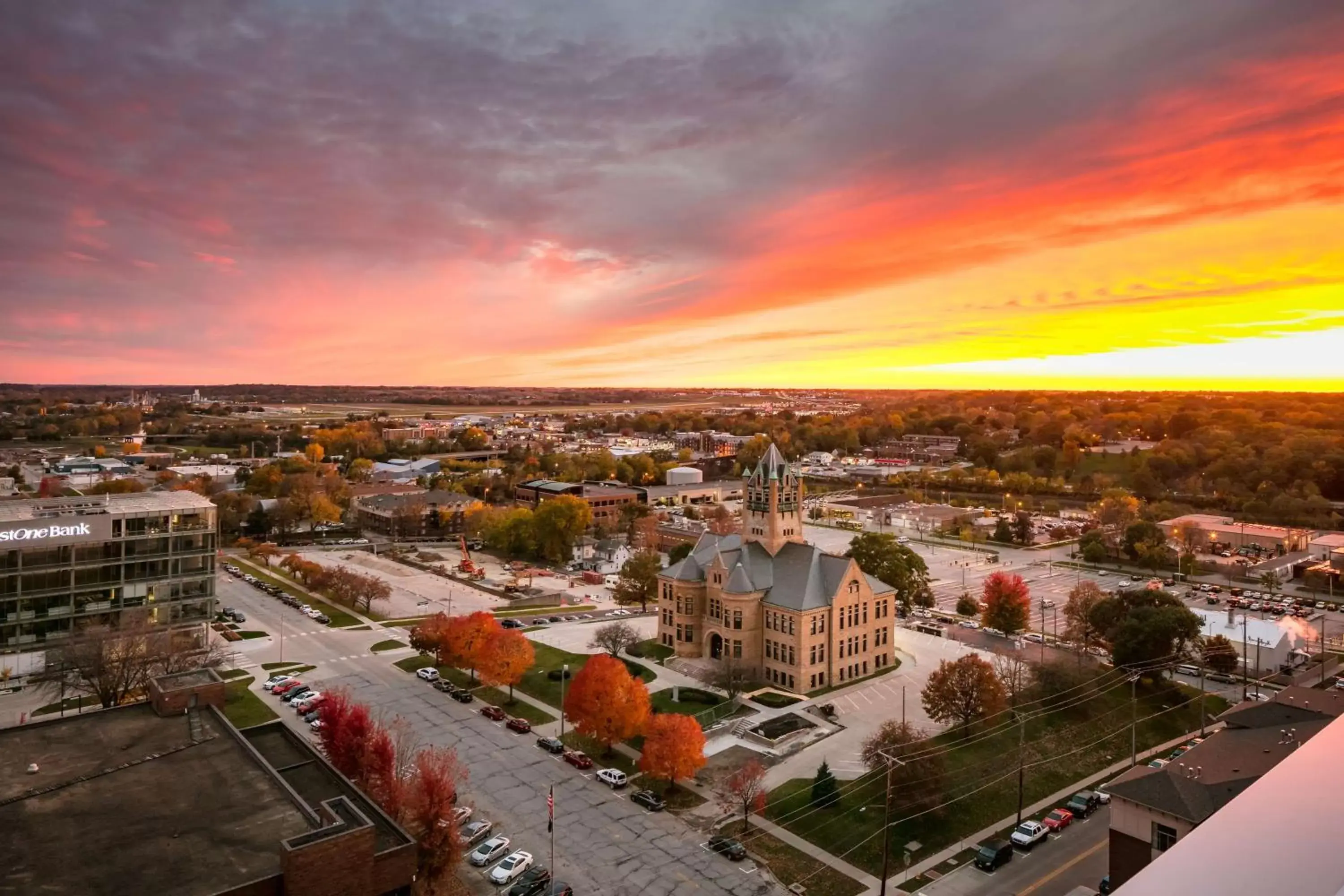 Property building, Bird's-eye View in Hilton Garden Inn Iowa City Downtown University