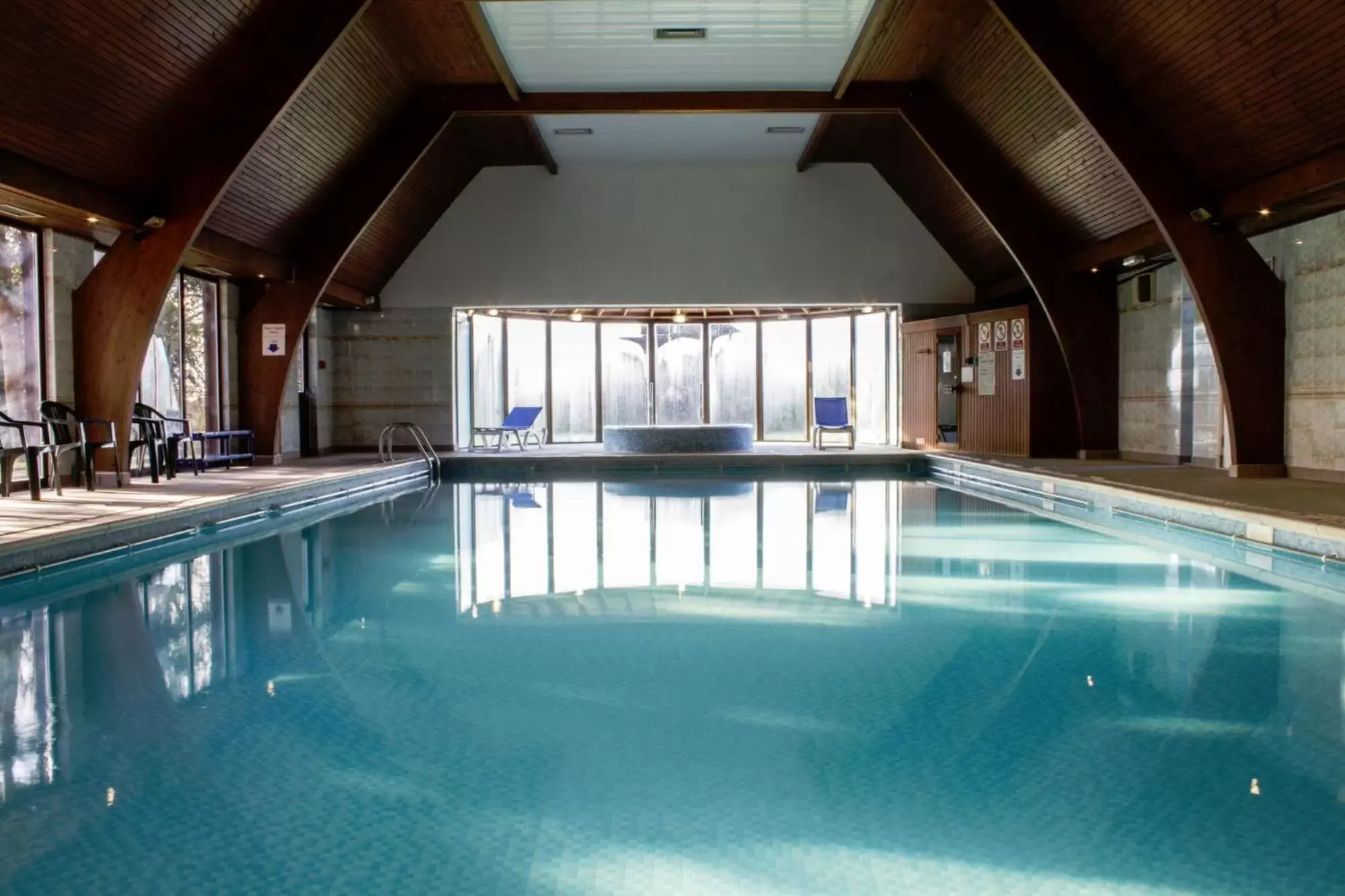 Swimming Pool in Mercure Hull Grange Park Hotel