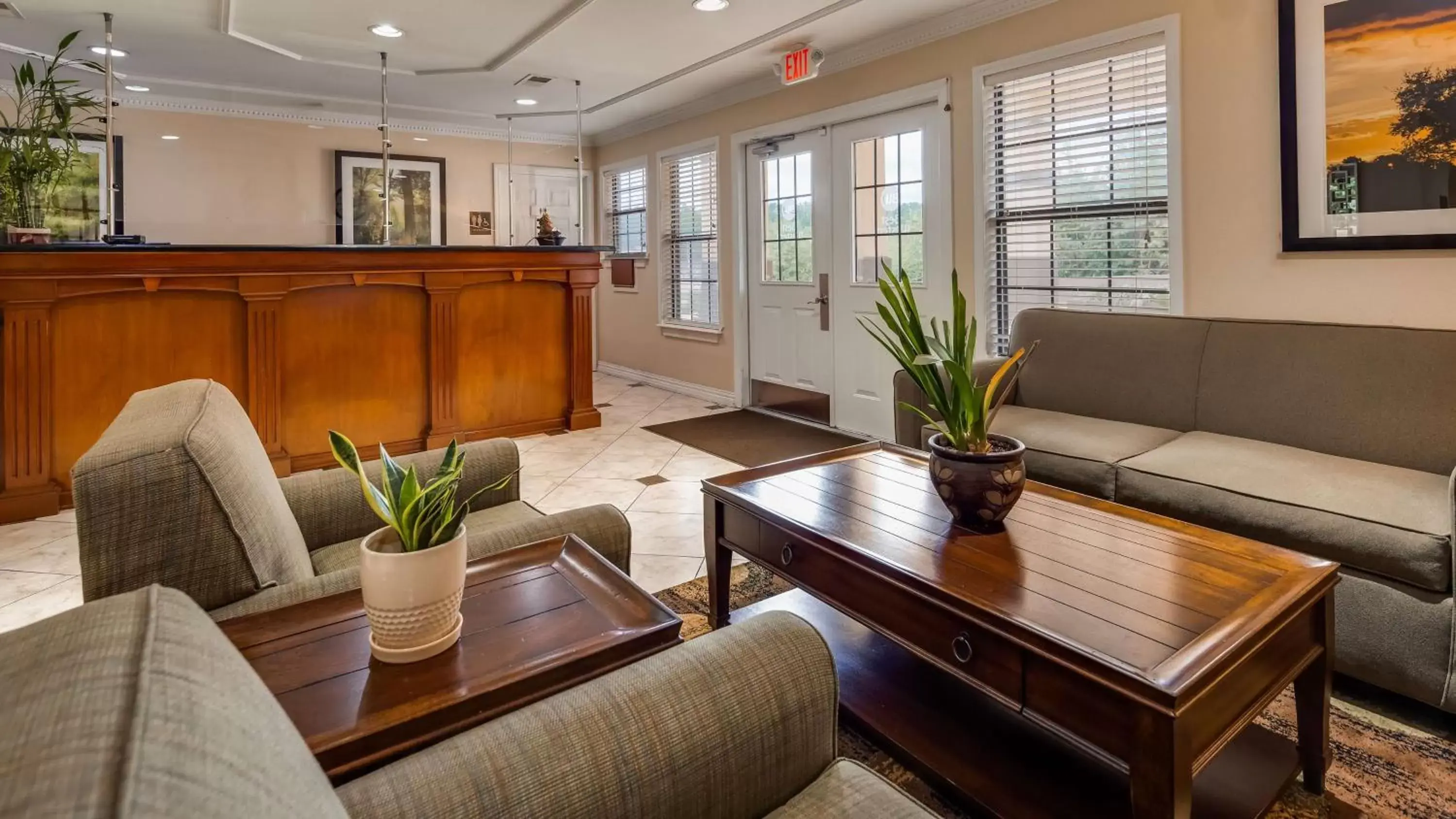 Lobby or reception, Lobby/Reception in Best Western Pineywoods Inn