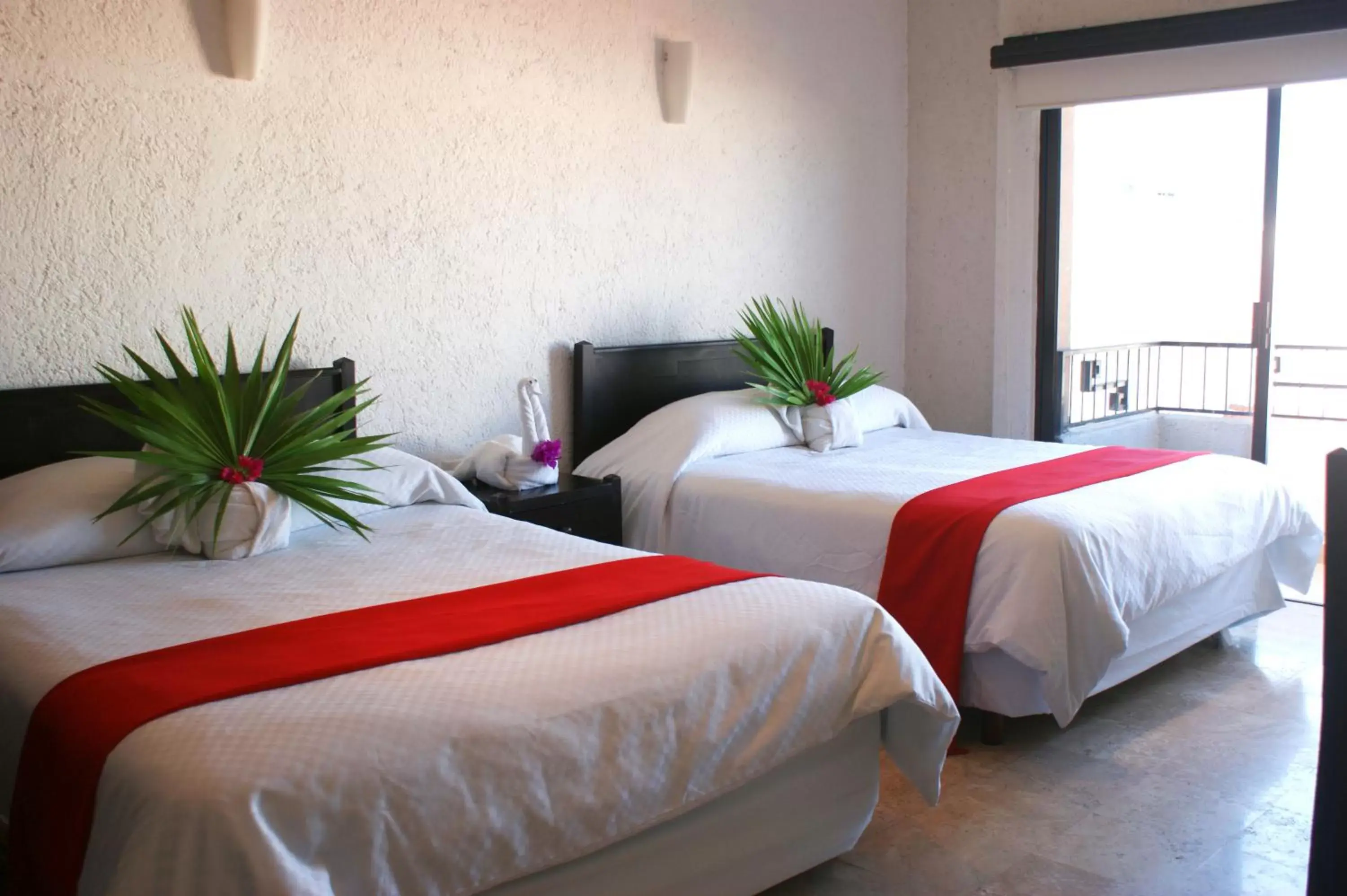 Photo of the whole room, Bed in Hotel Maya Turquesa Photo of the whole room, Bed in Hotel Maya Turquesa