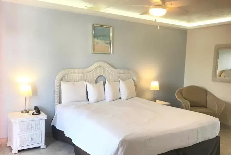 Bed in Bell Channel Inn Hotel