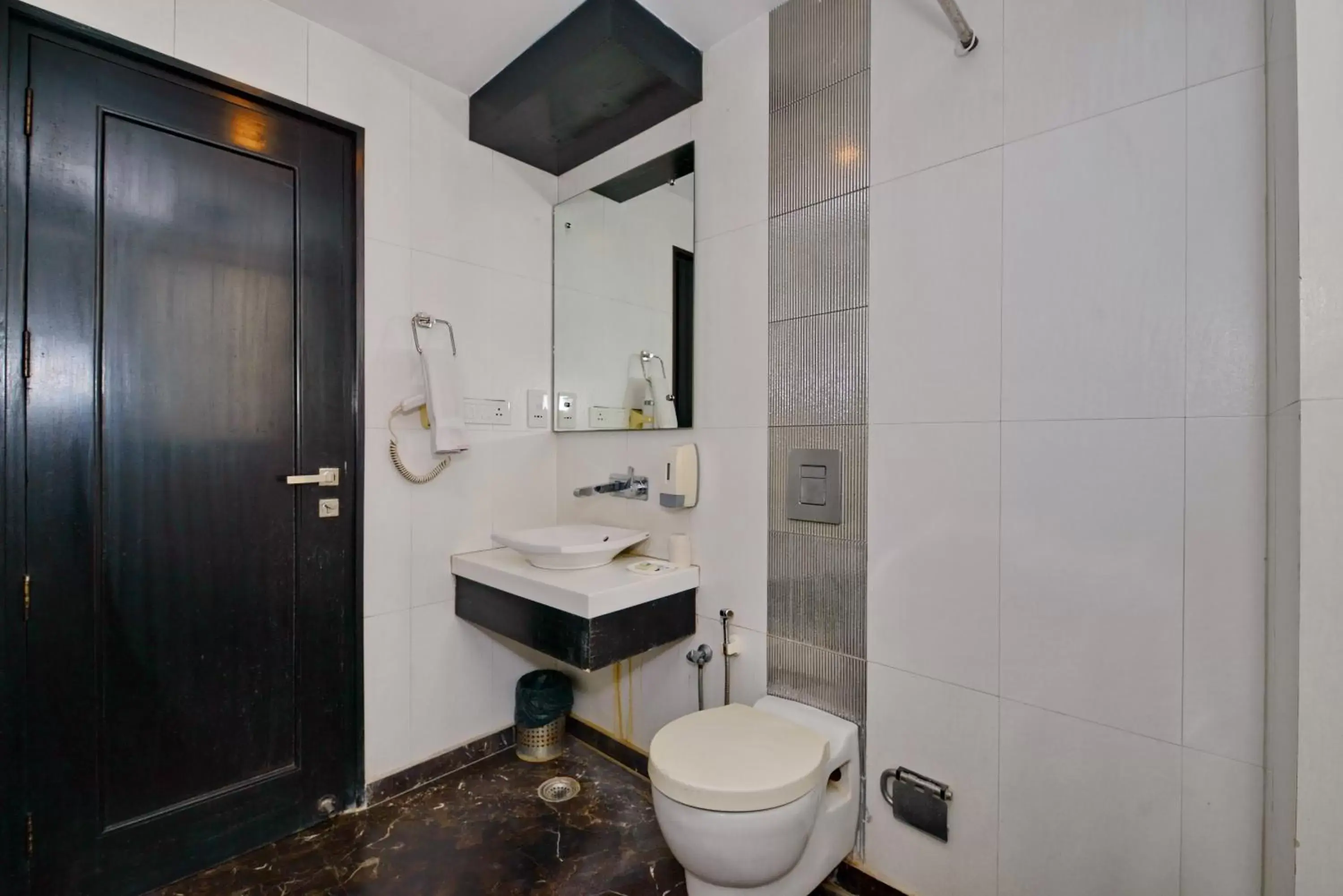 Toilet, Bathroom in Hotel Krishna - By RCG Hotels