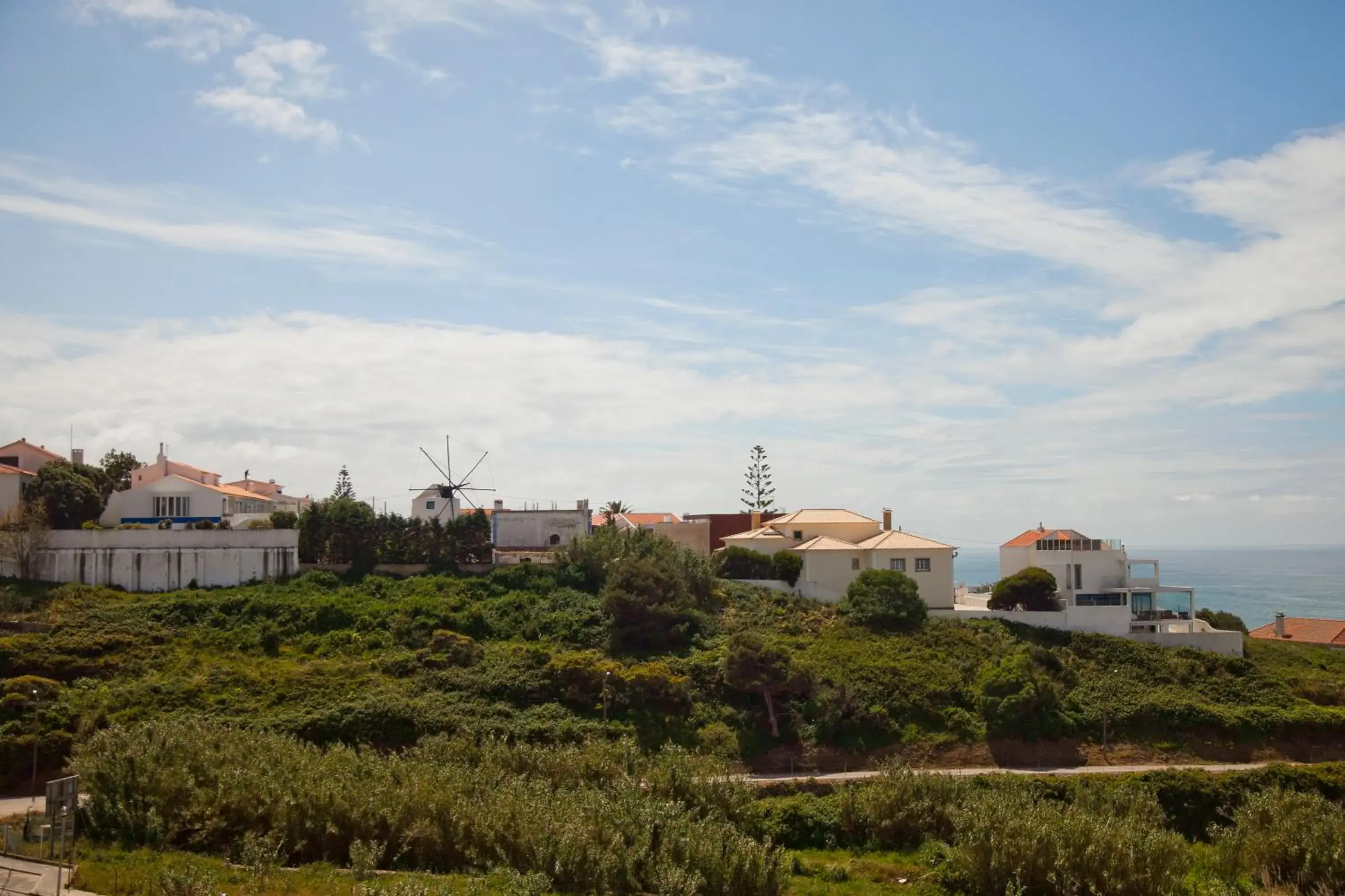 Sea view, Property Building in Ericeira Chill Hill Hostel & Private Rooms - Peach Garden