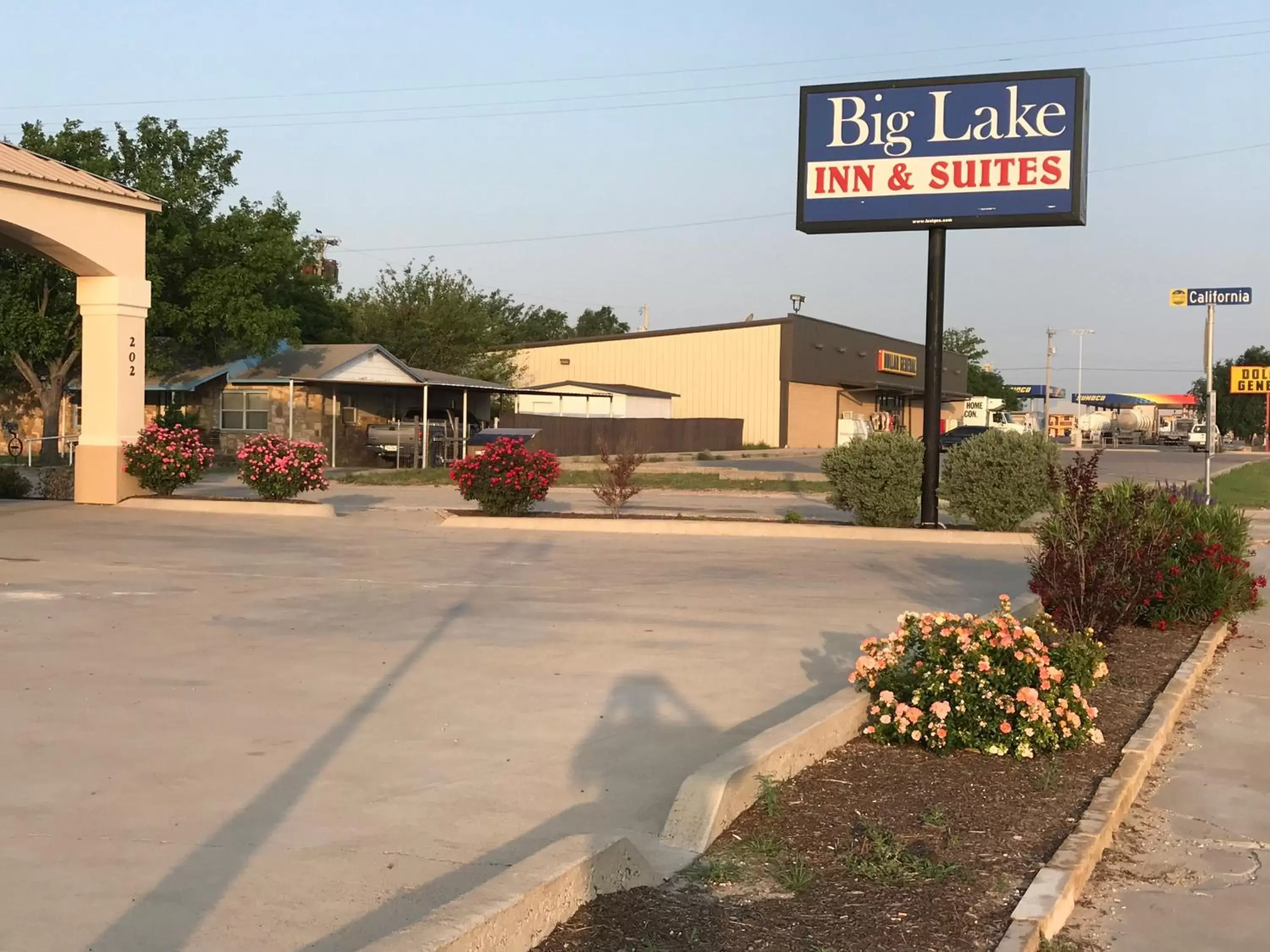 Property logo or sign, Property Building in Big Lake Inn and Suites