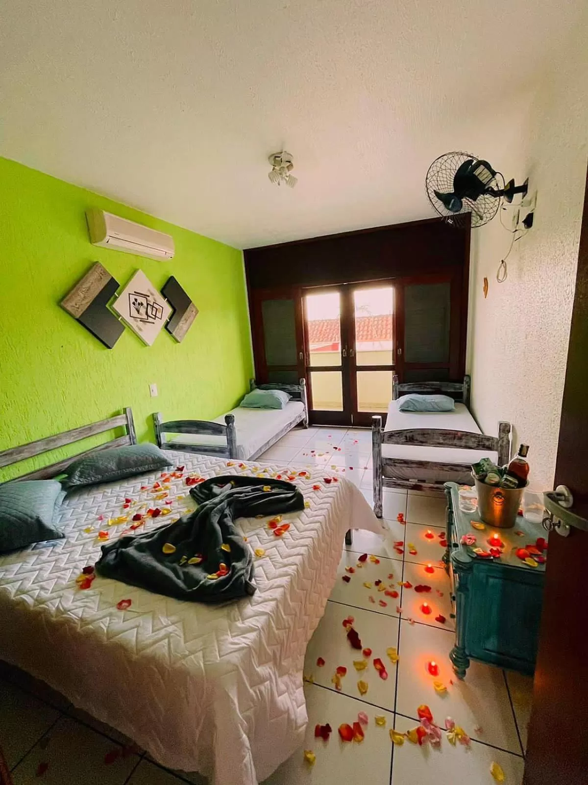 Game Room, Bed in Hostel e Pousada Bahia Beach