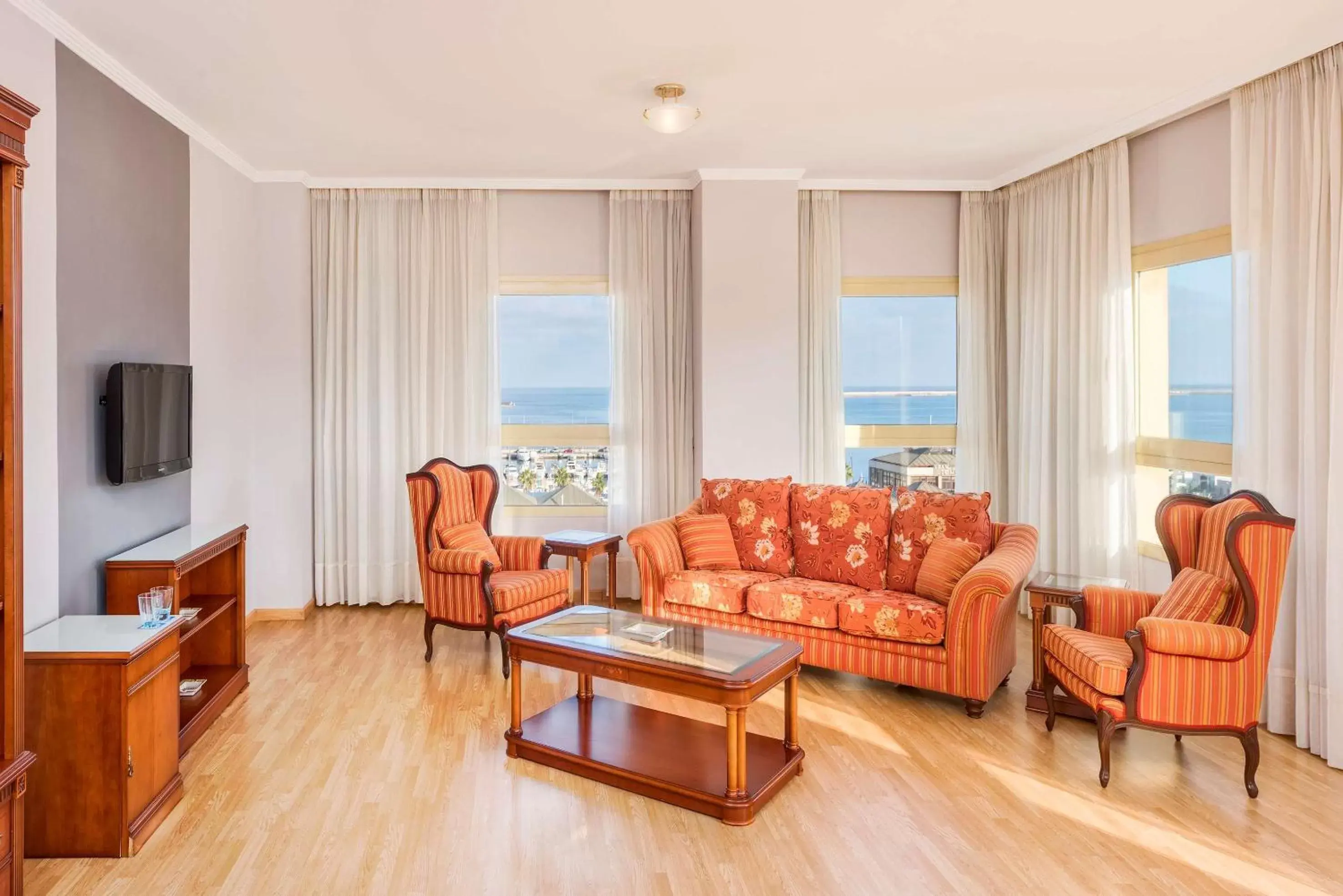 Photo of the whole room, Seating Area in Hotel Melilla Puerto, Affiliated by Meliá