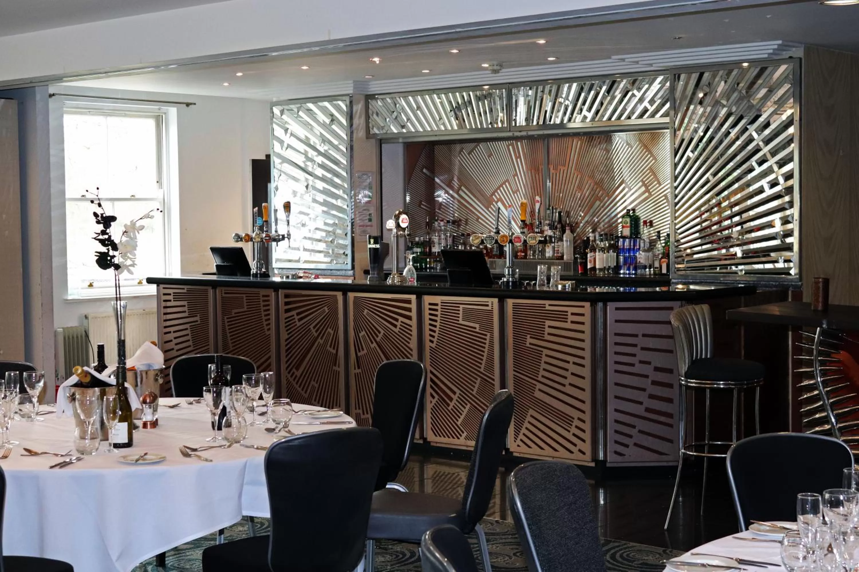 Lounge or bar in The Pinewood Hotel